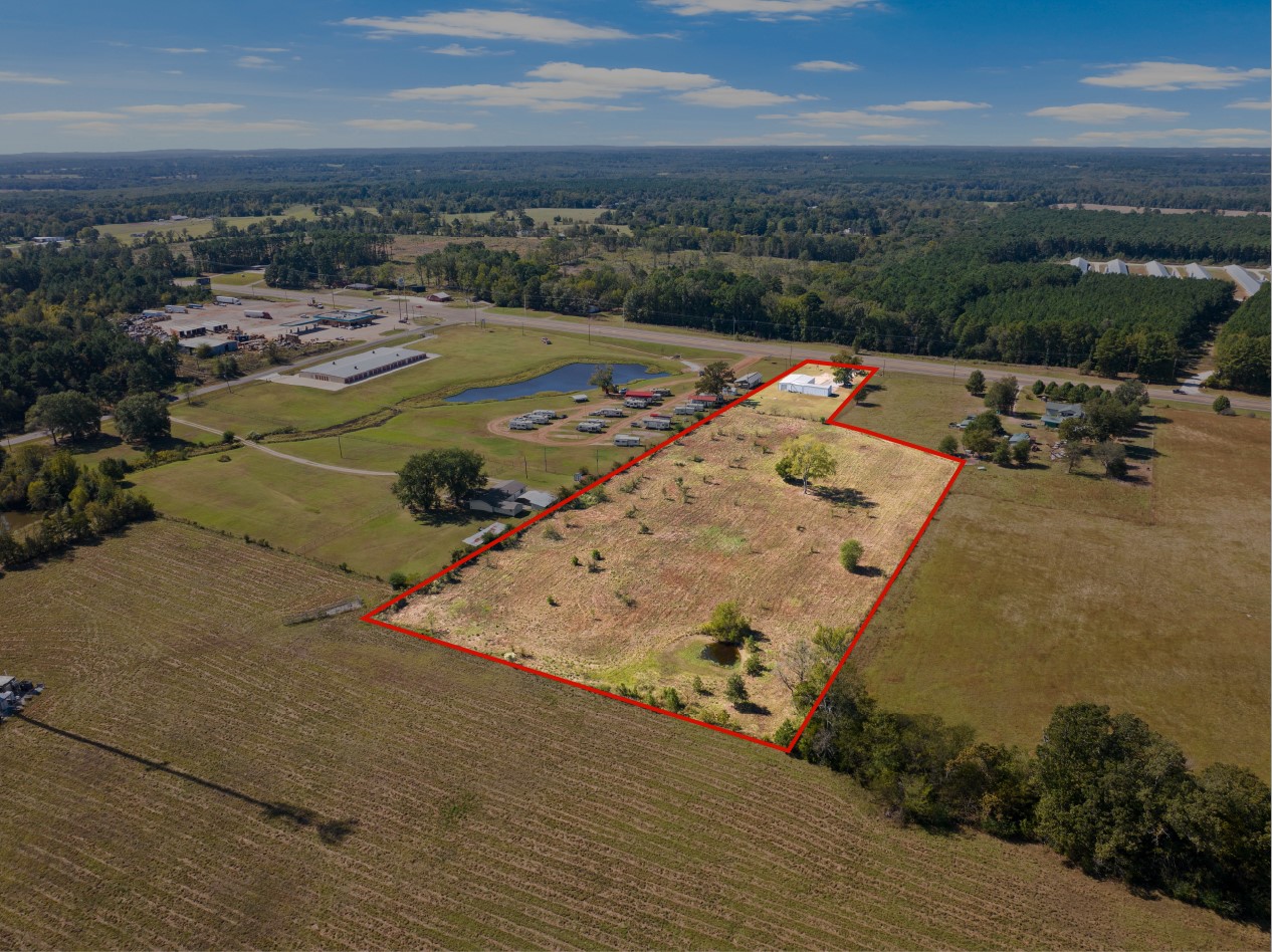 9108 N US Hwy 271