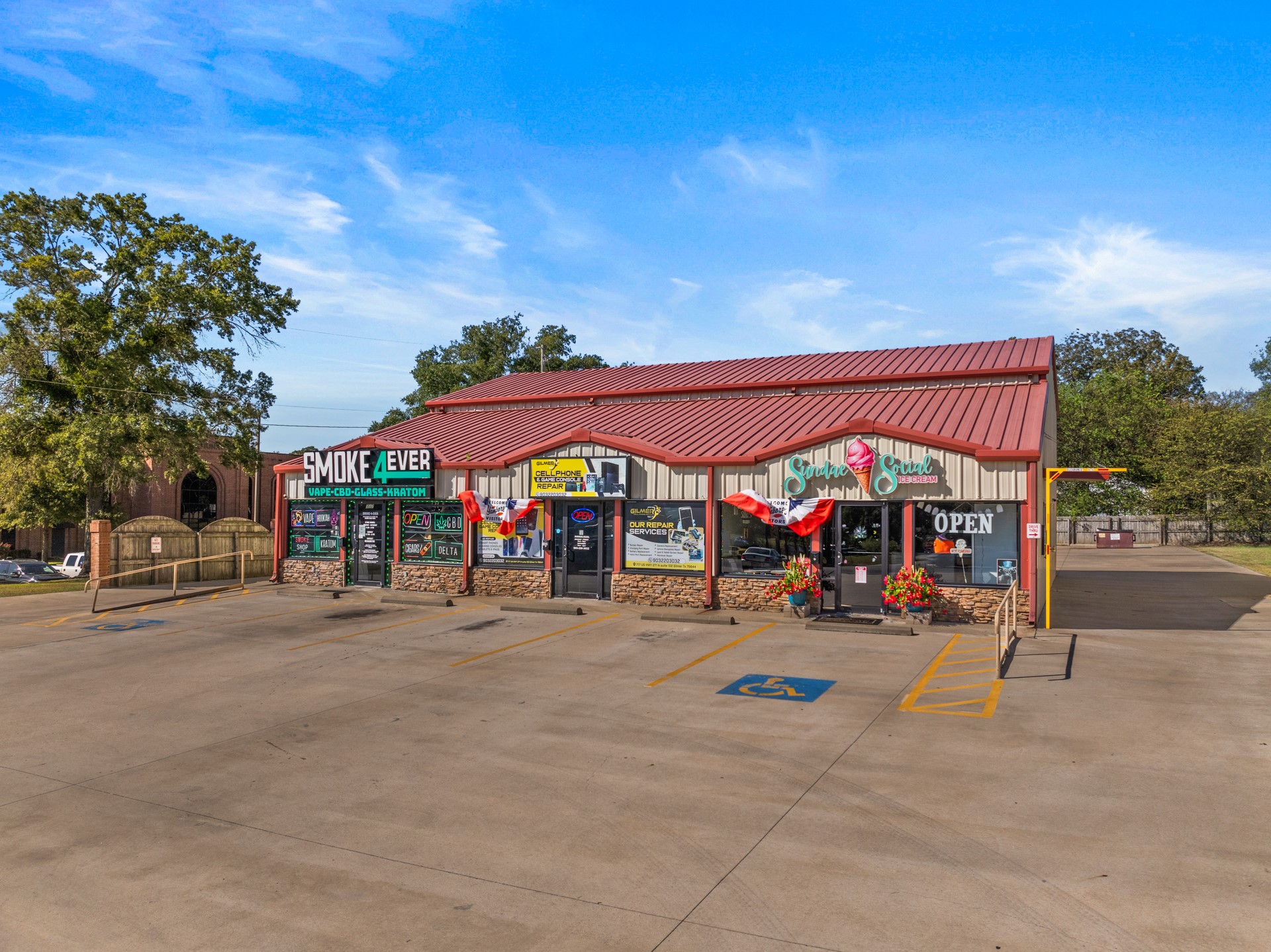 717 N US Hwy 271