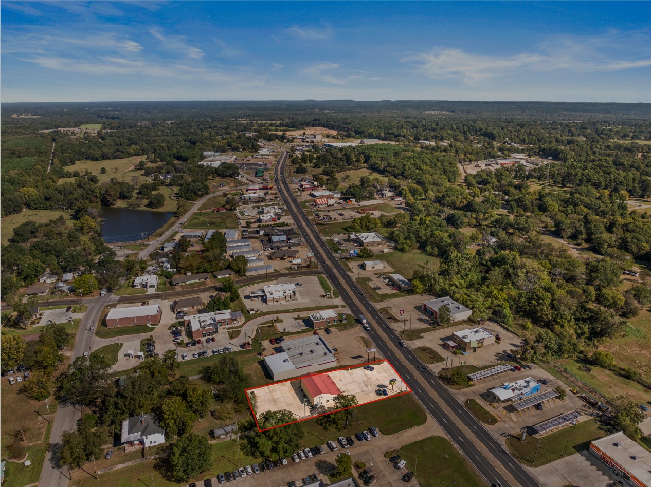 717 N US Hwy 271