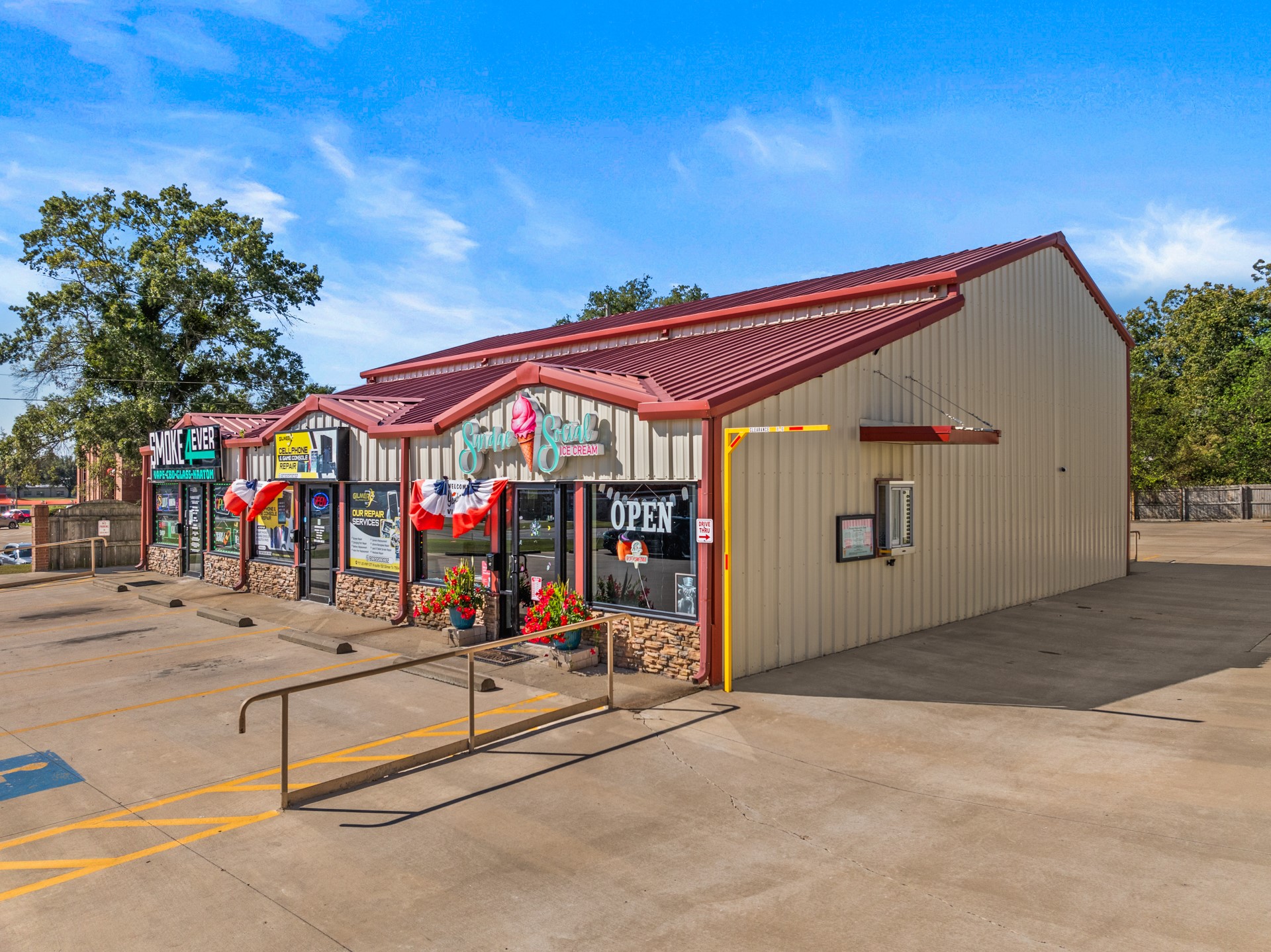 717 N US Hwy 271