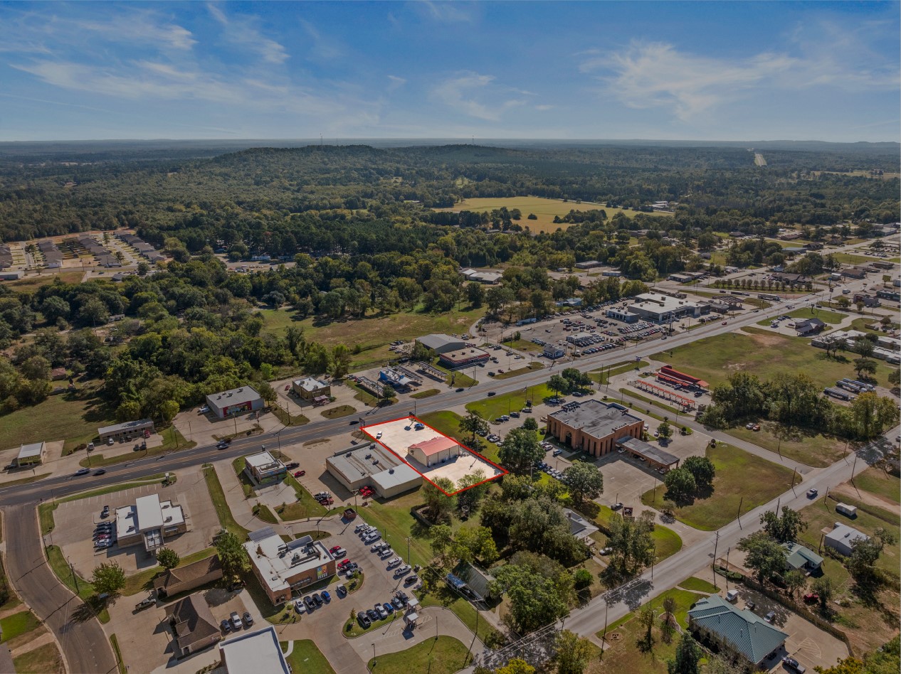 717 N US Hwy 271