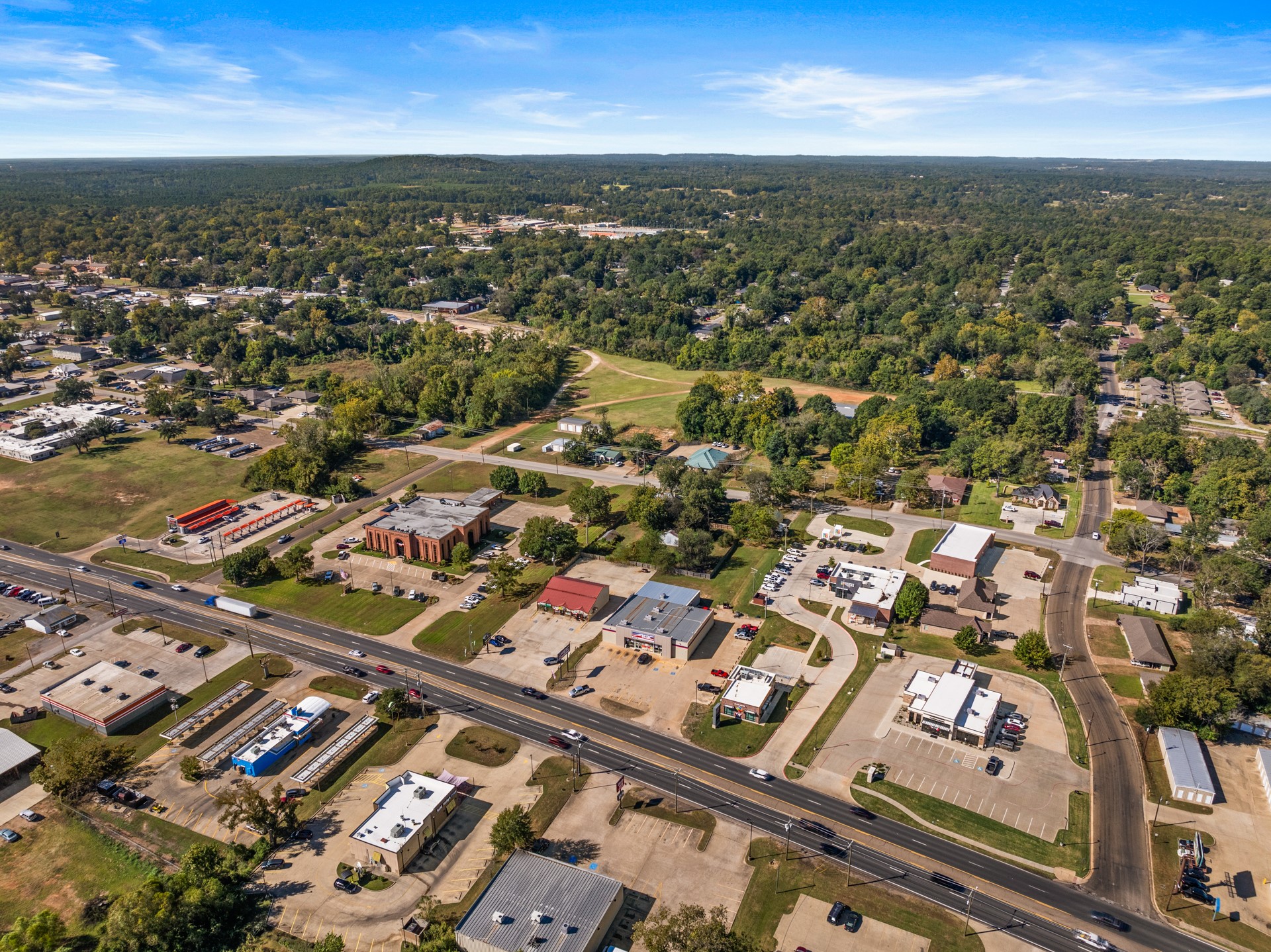 717 N US Hwy 271