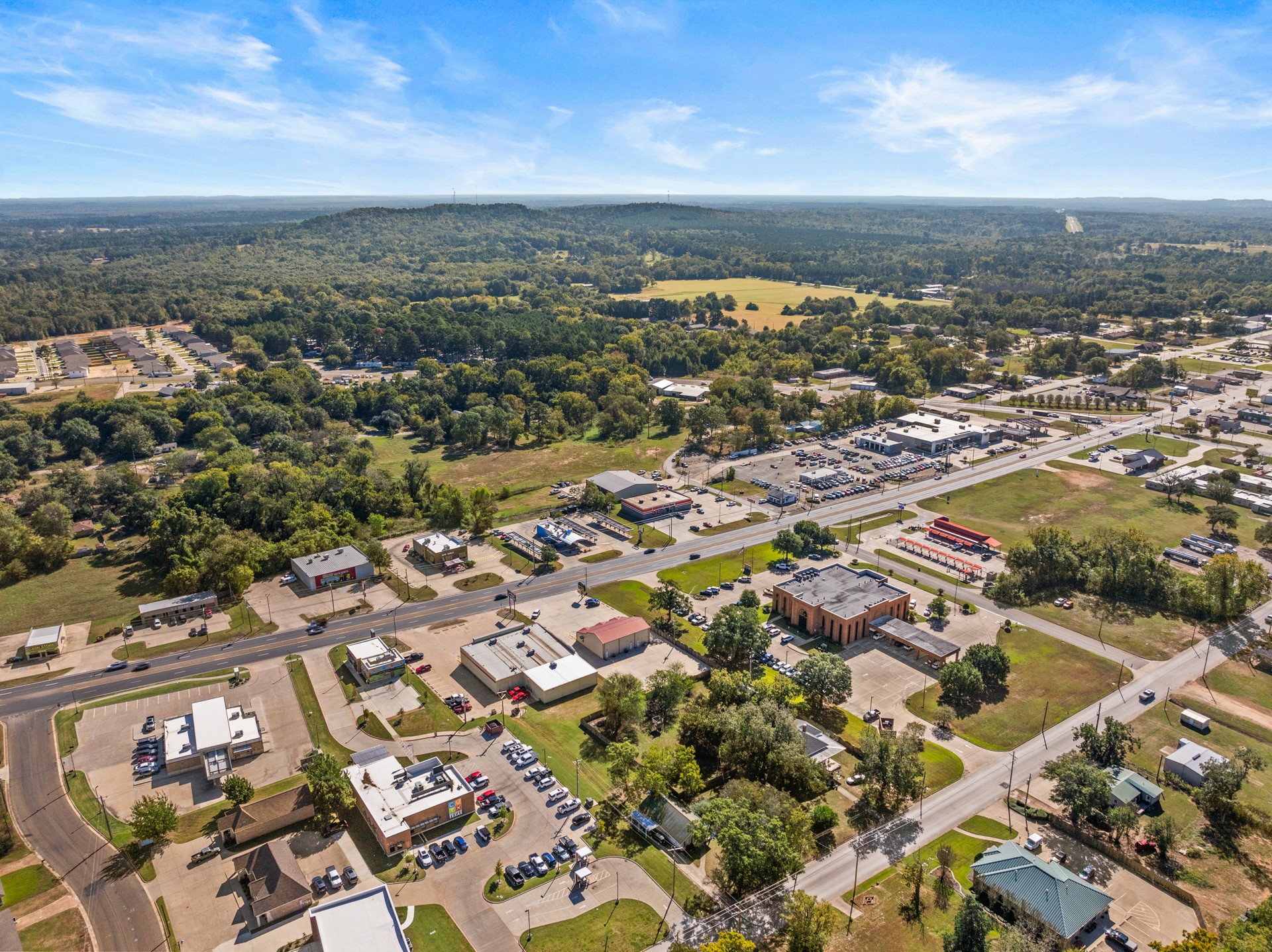 717 N US Hwy 271
