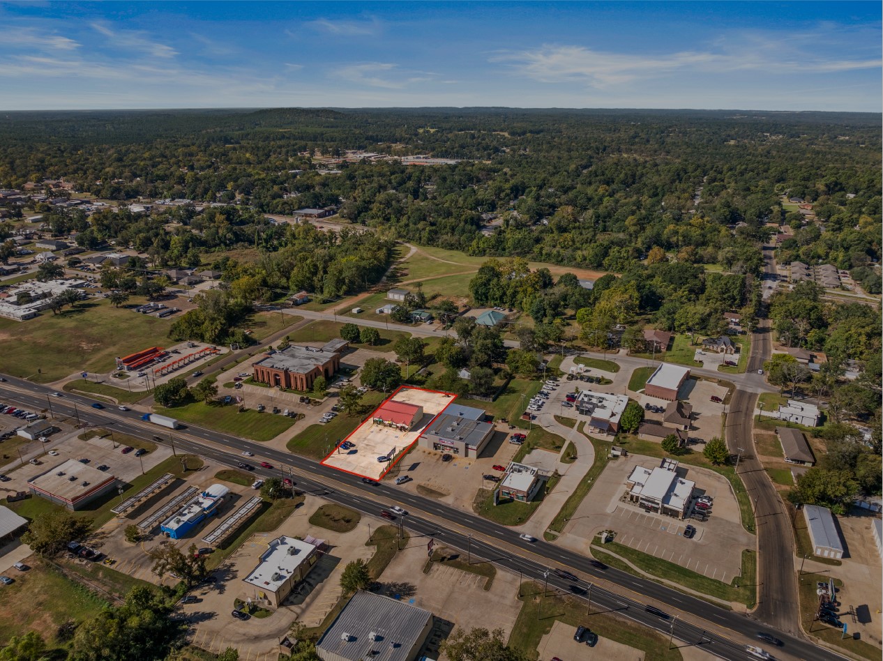 717 N US Hwy 271