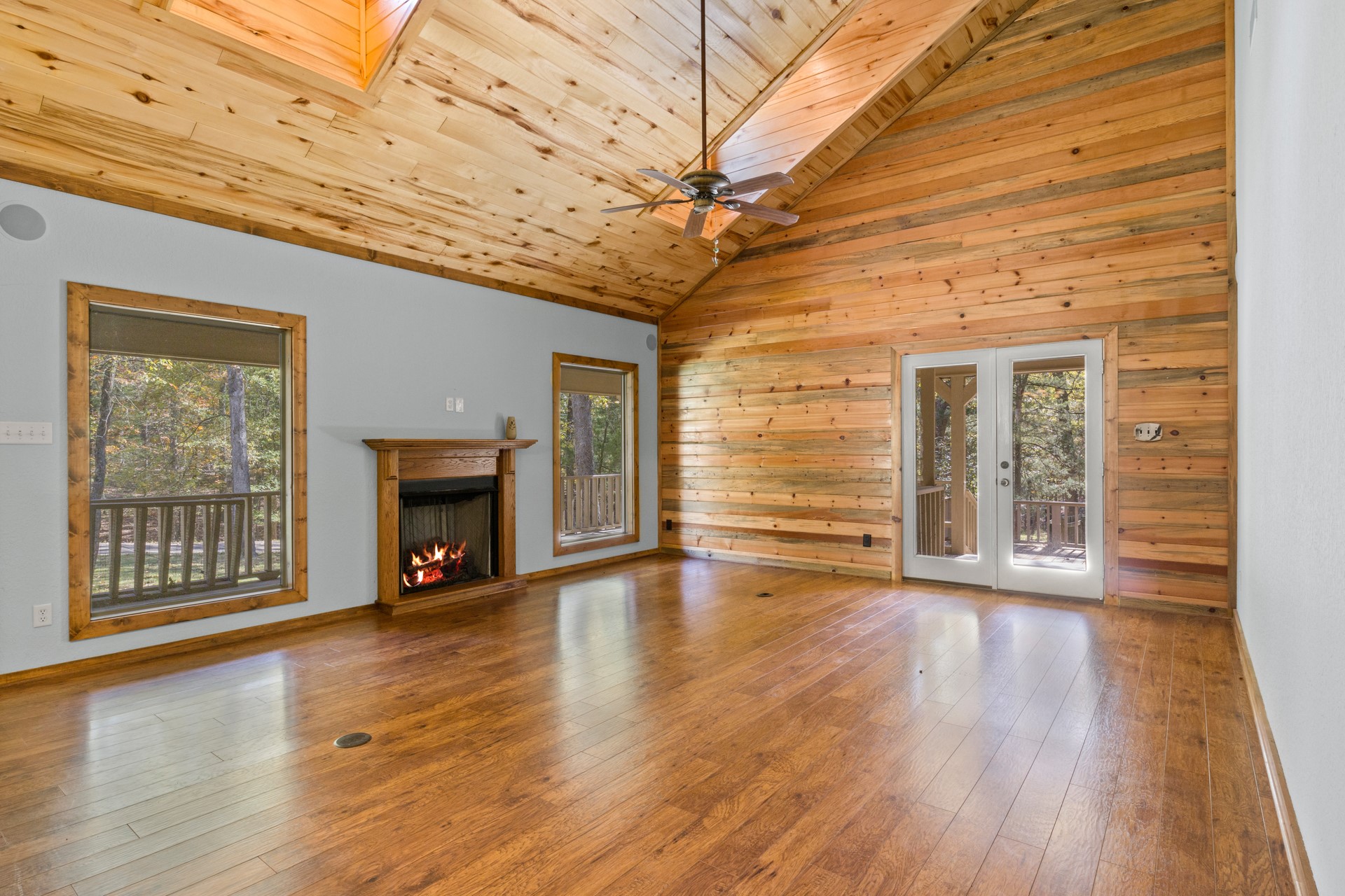 153 County Road 2433