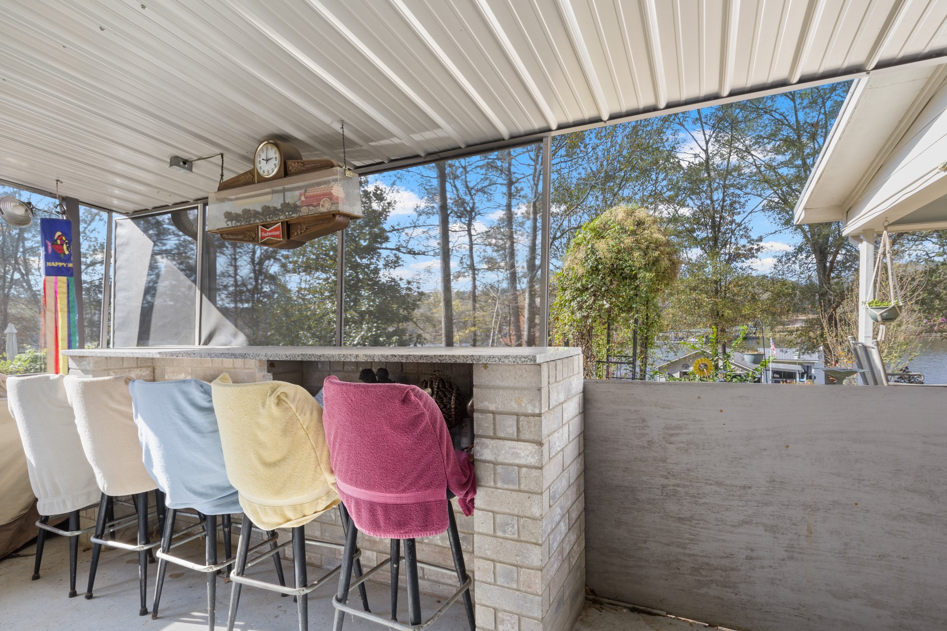 190 County Road 2452