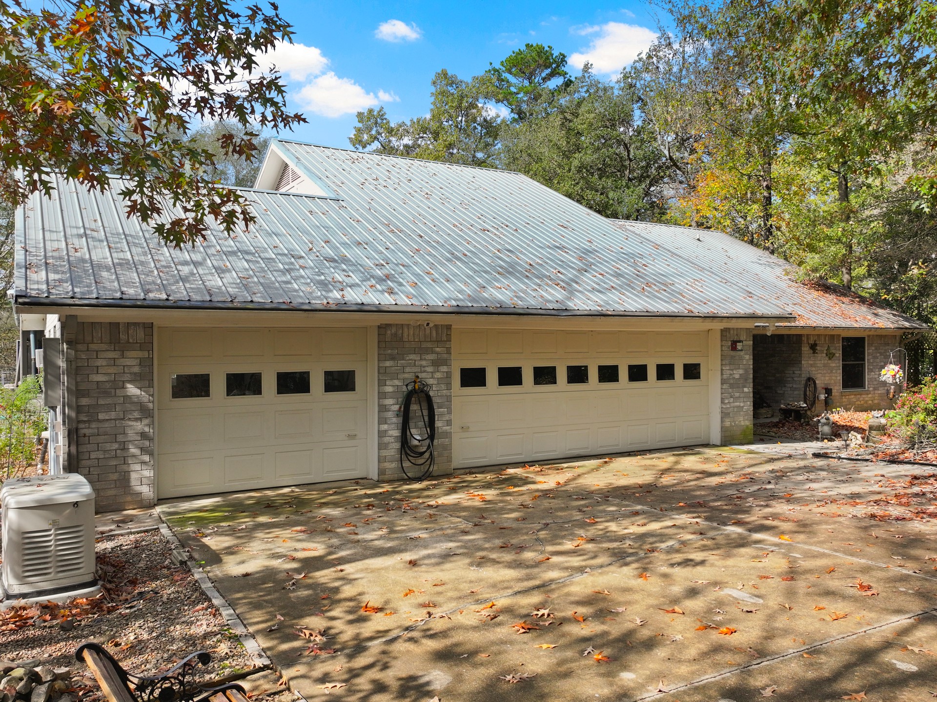 190 County Road 2452