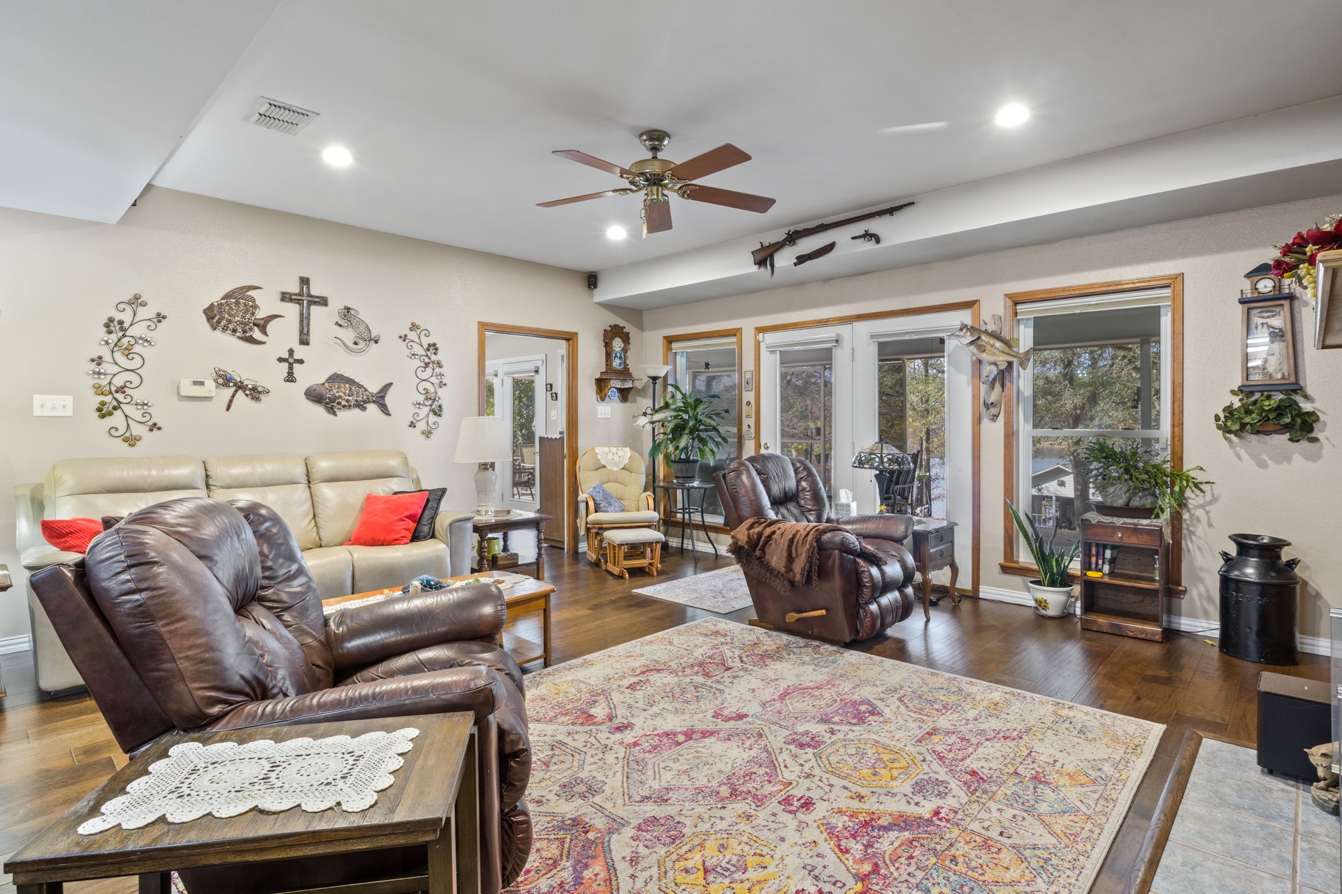 190 County Road 2452