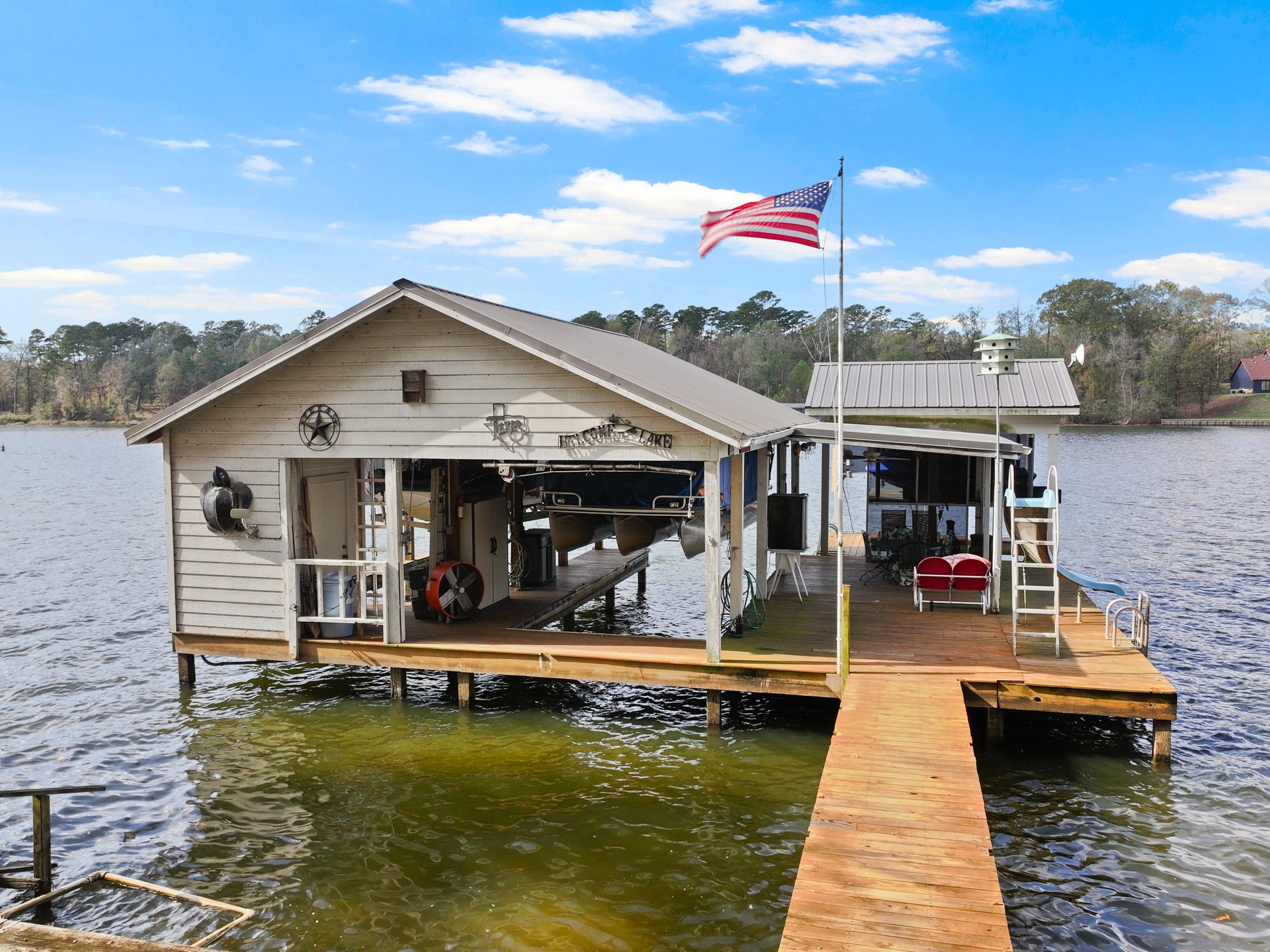 190 County Road 2452