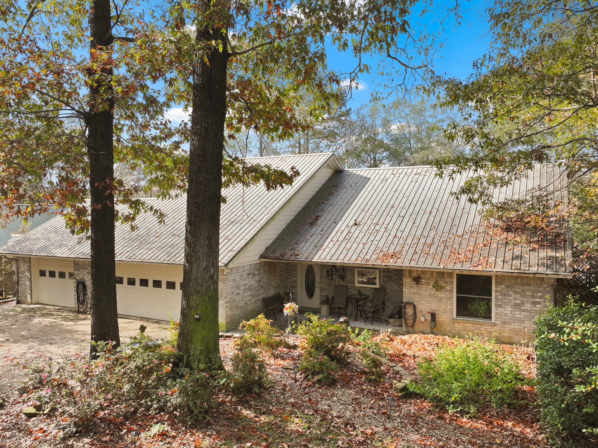 190 County Road 2452