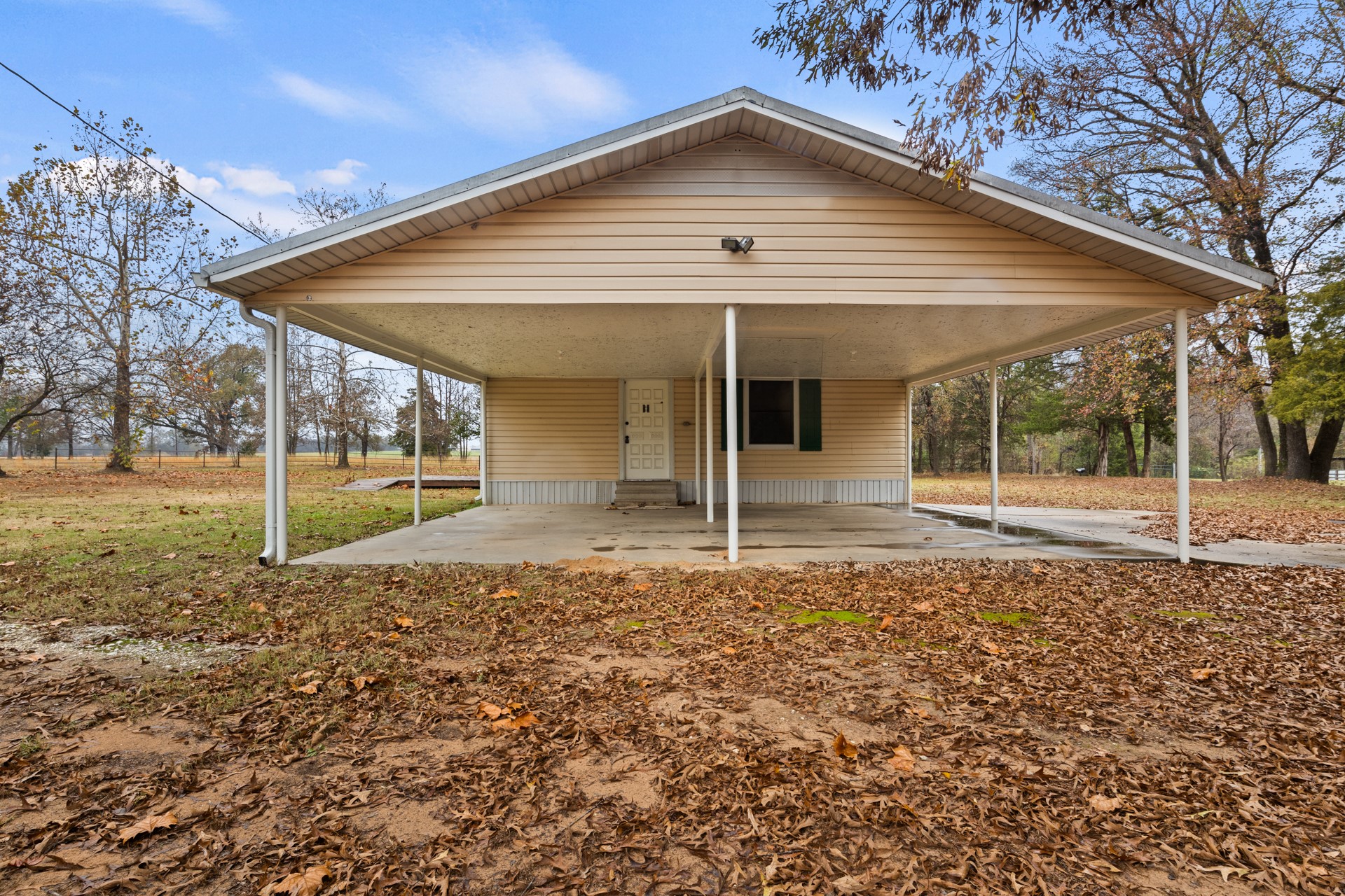 2638 SE County Road 4115