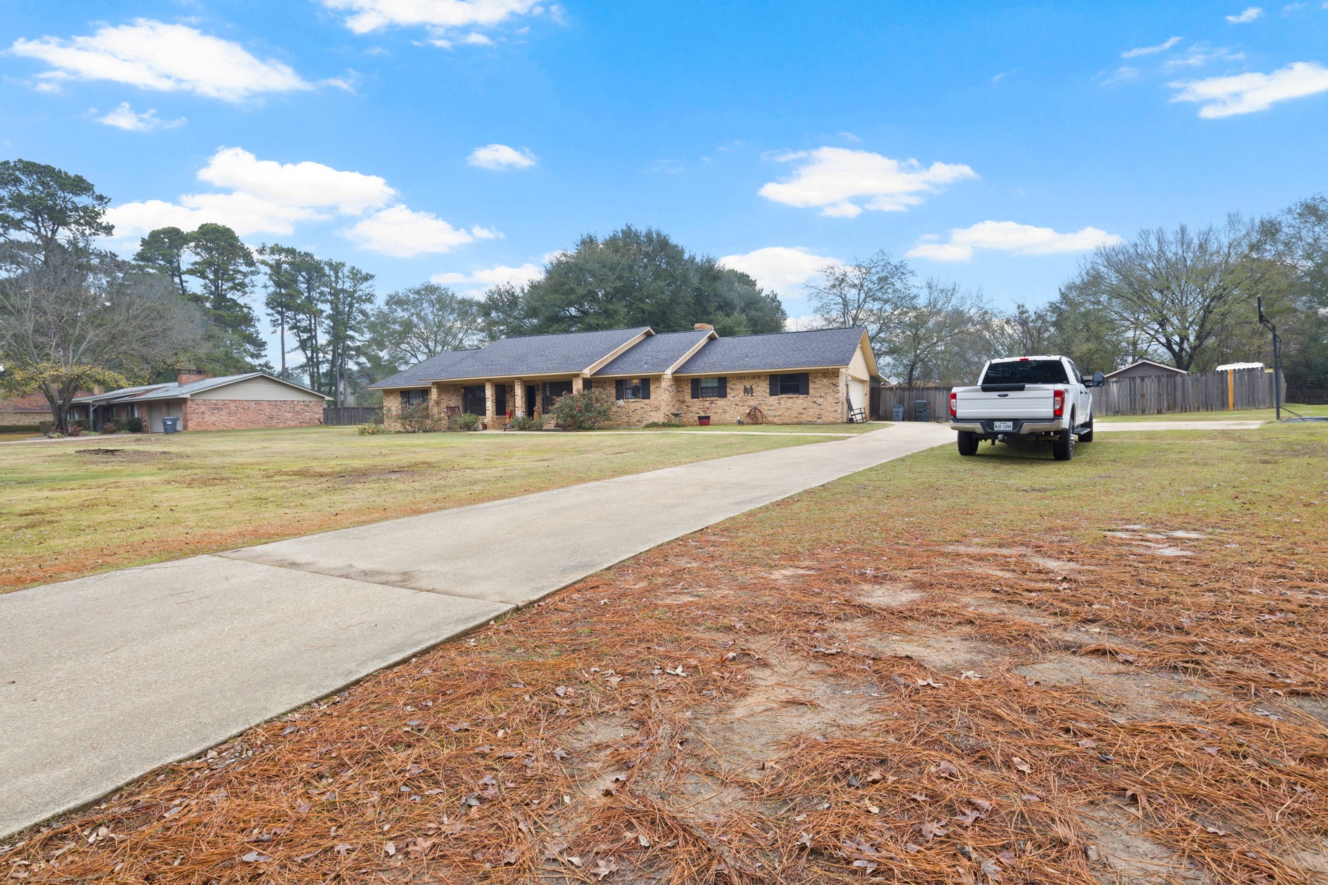 195 County Road 4164