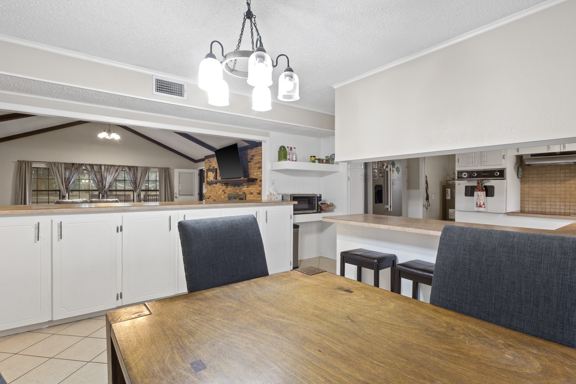 195 County Road 4164