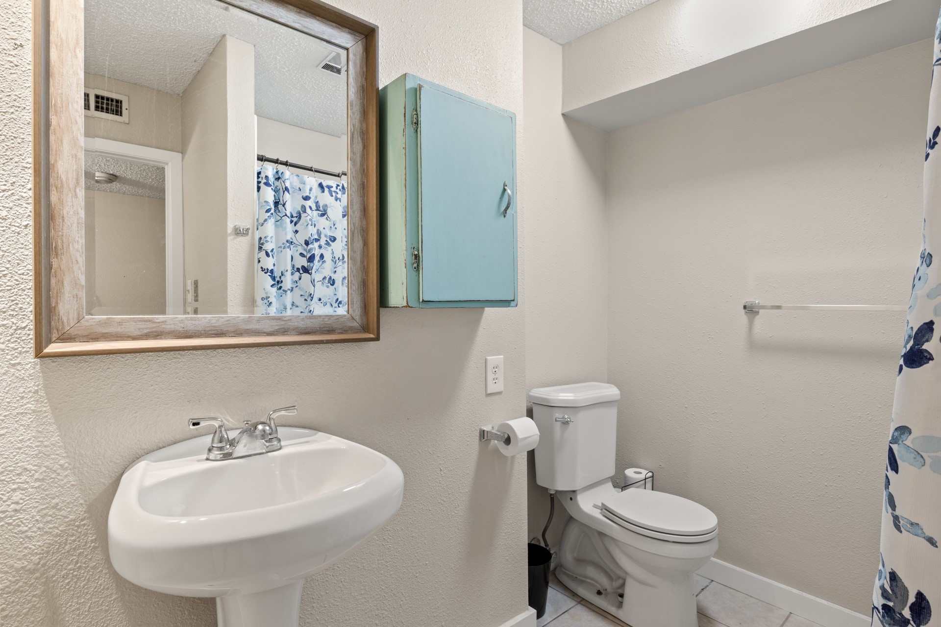 195 County Road 4164