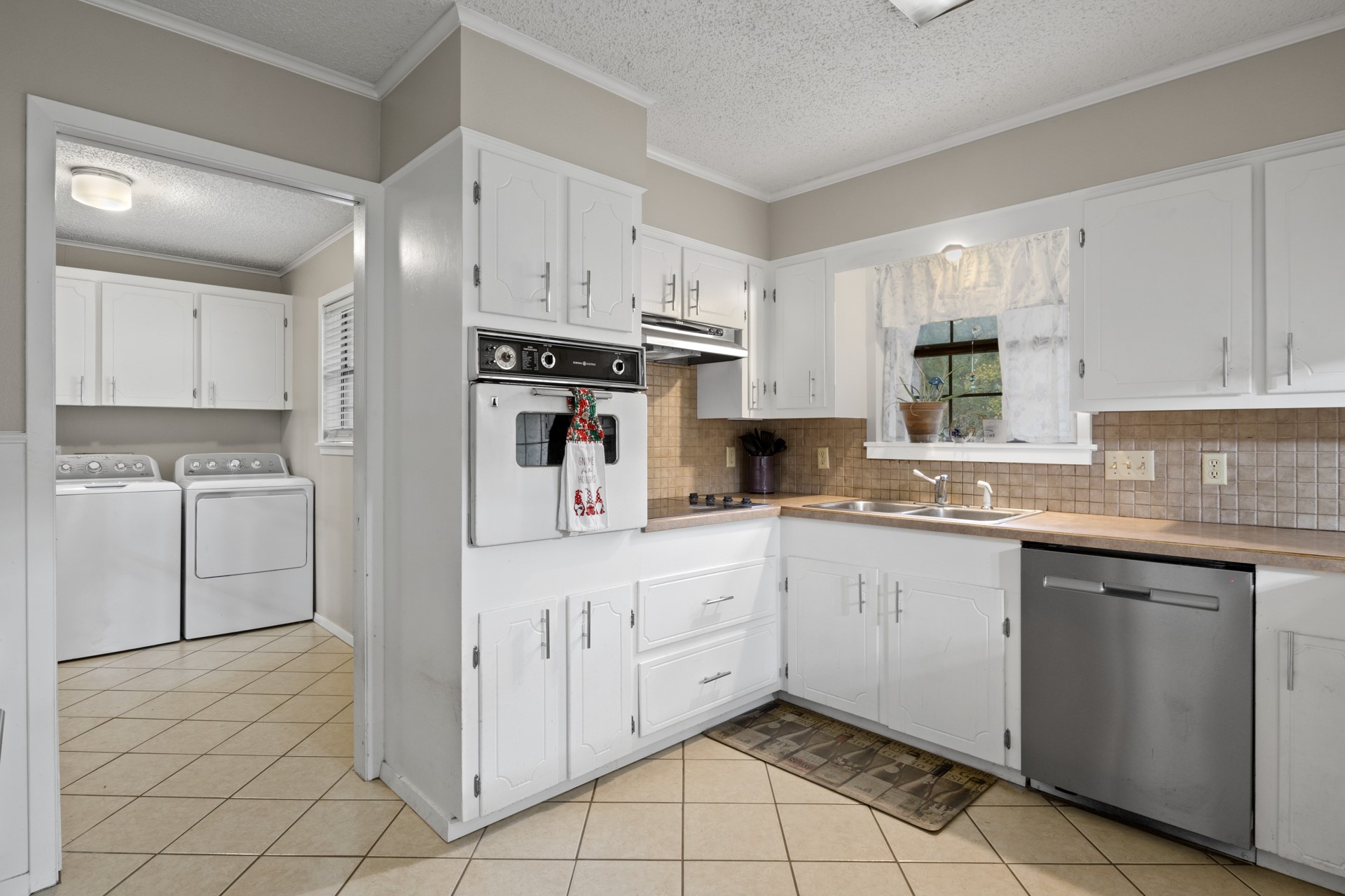 195 County Road 4164