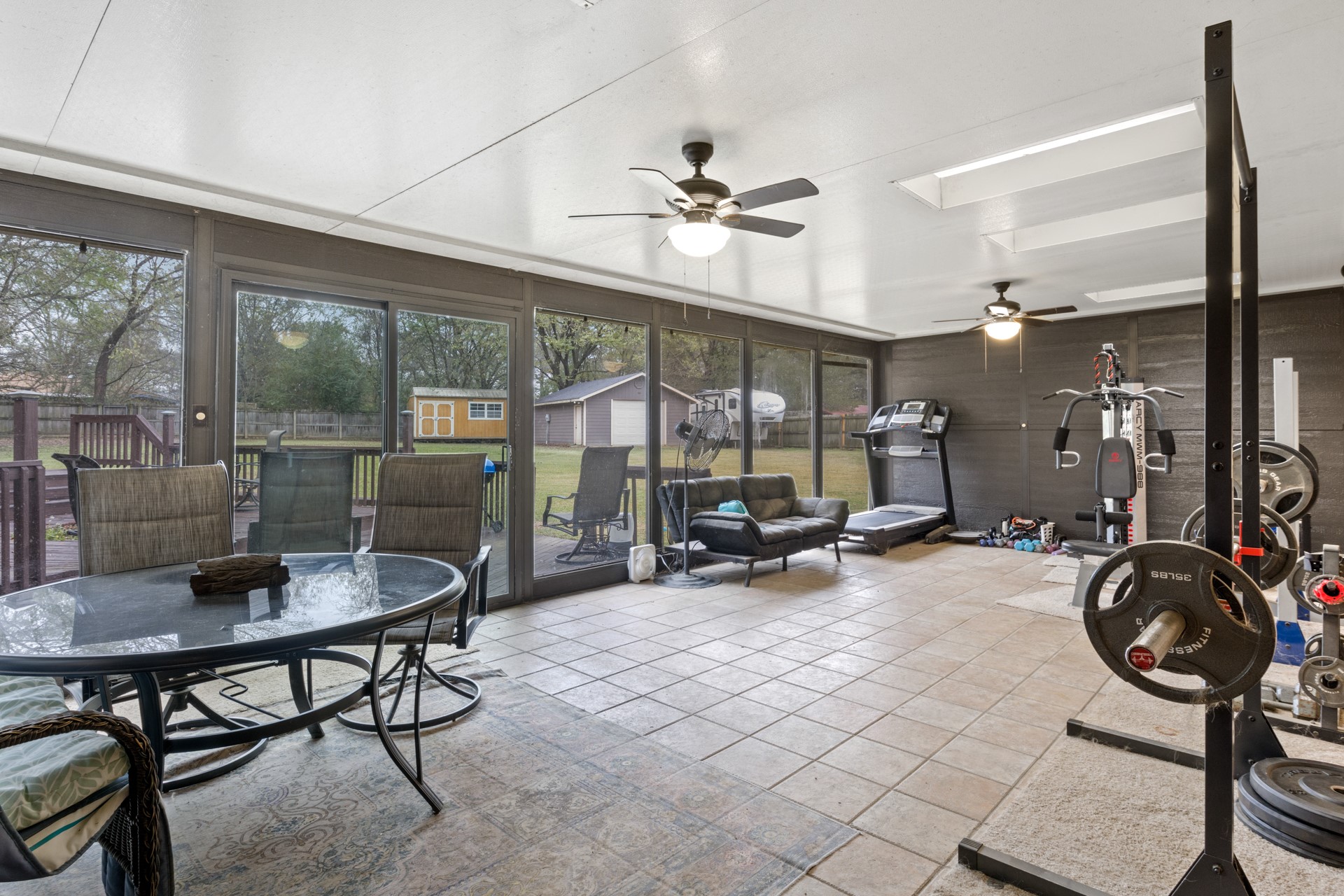 195 County Road 4164