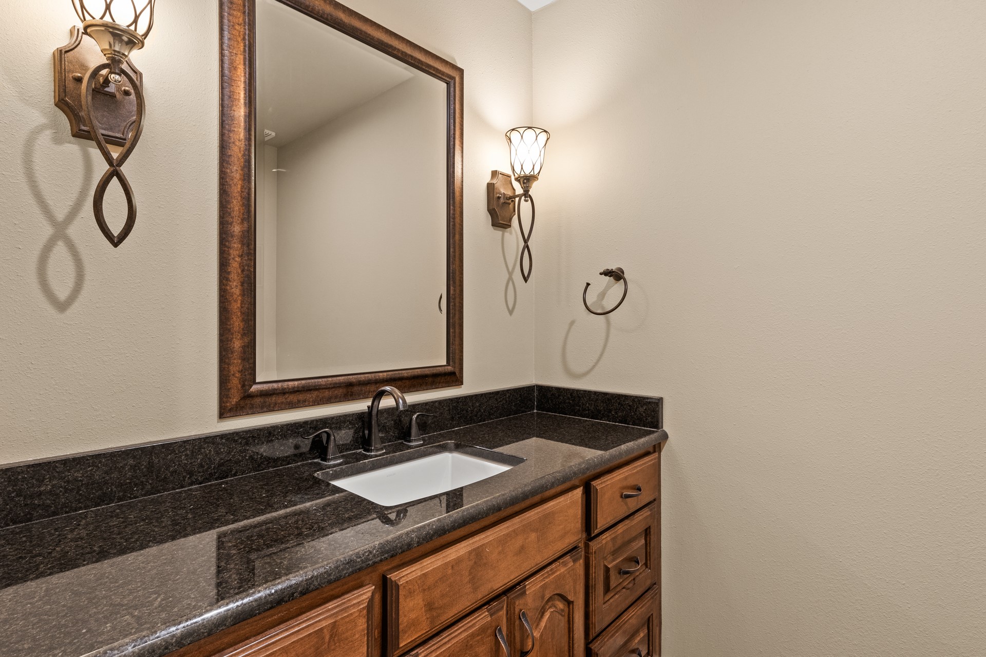 3673 County Road 4550