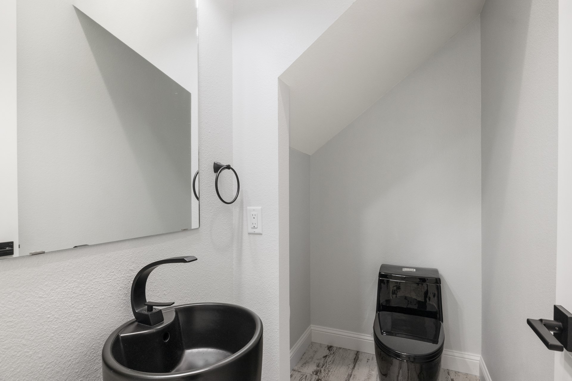 1013 County Road 4420