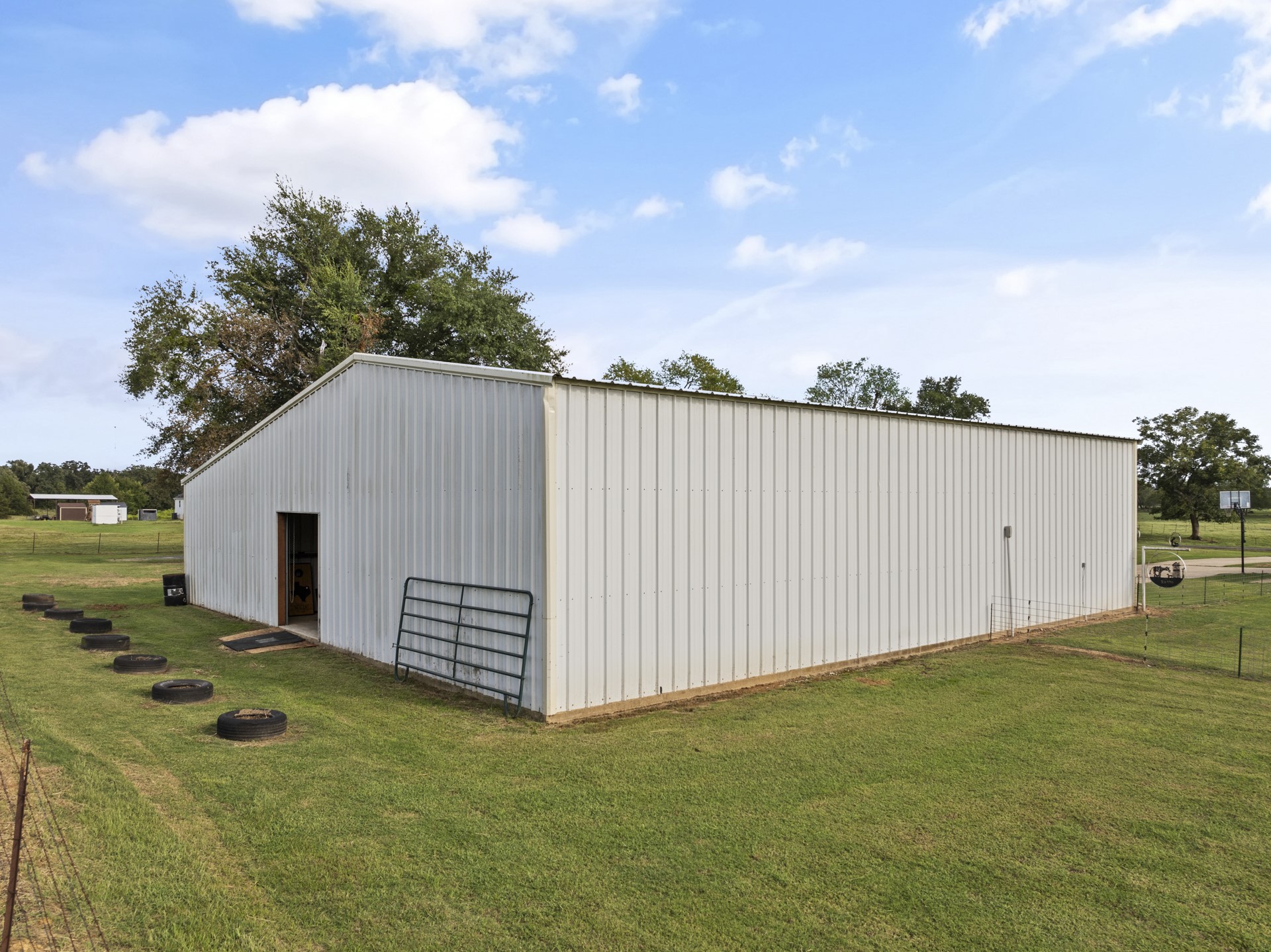 1881 SW County Road 3090