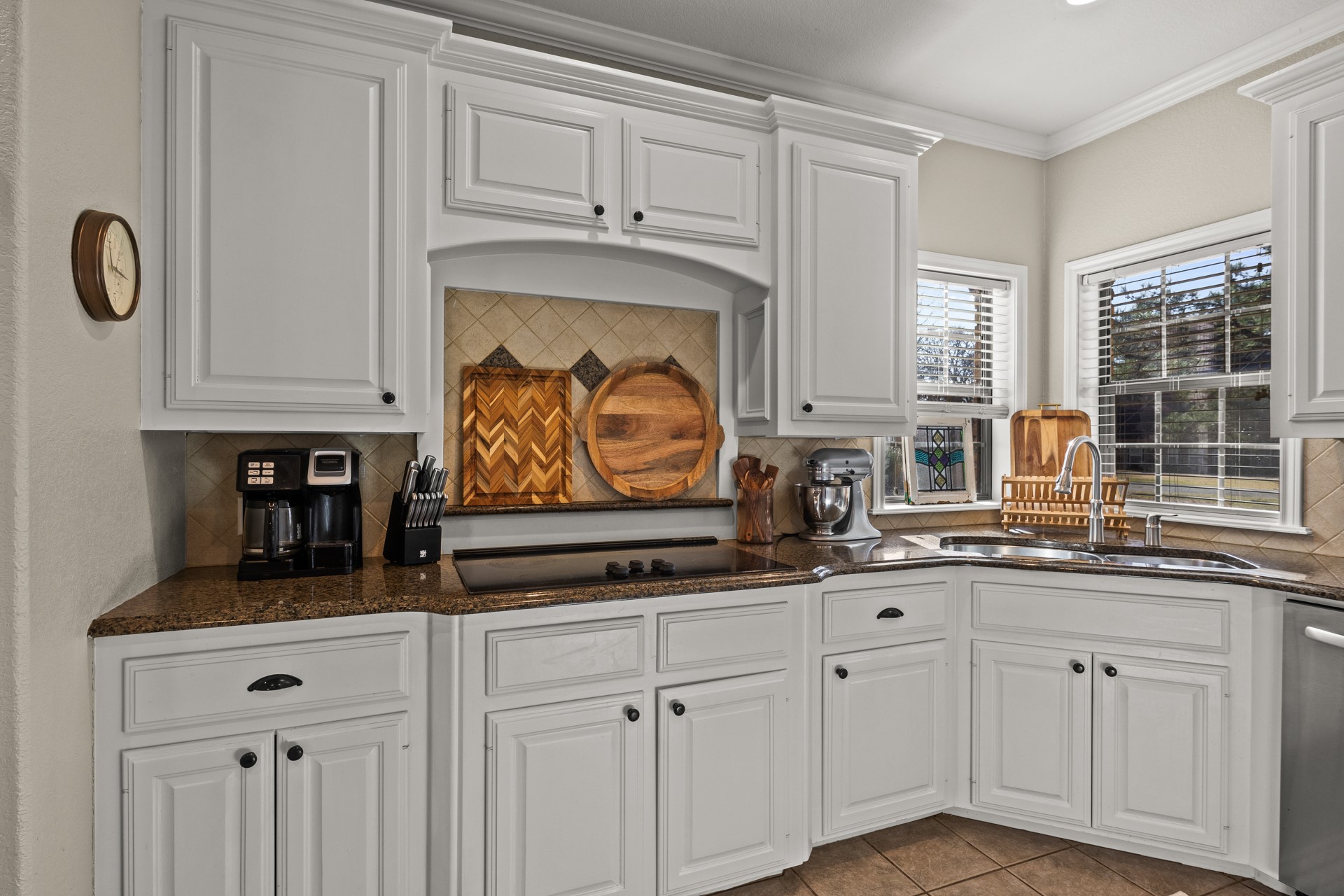 75 Private Road 4208