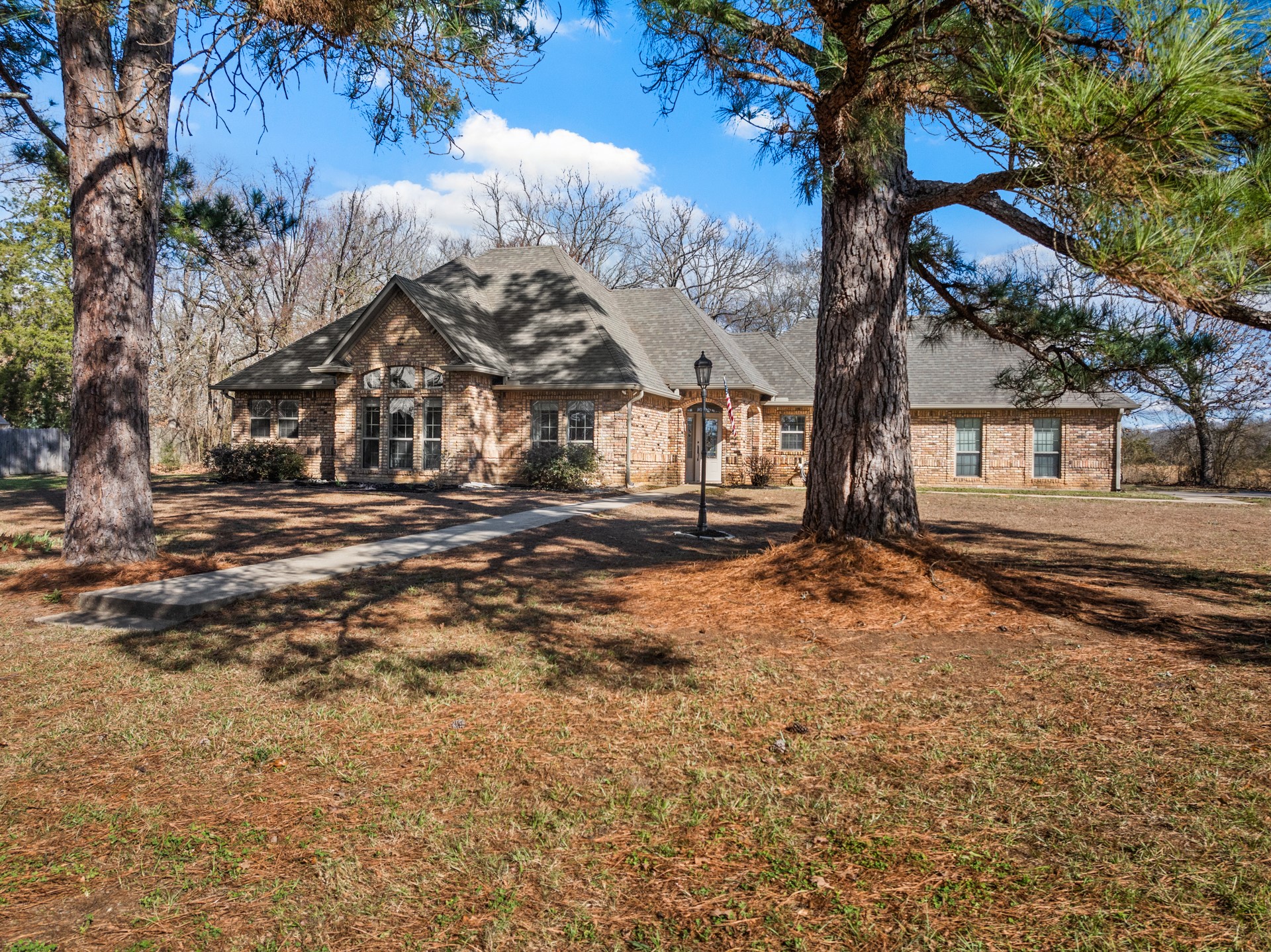 75 Private Road 4208