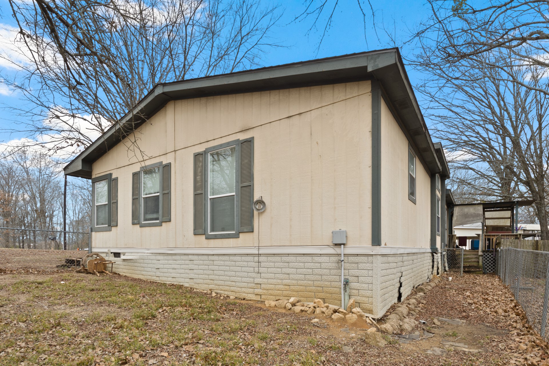 418 Broken Bow