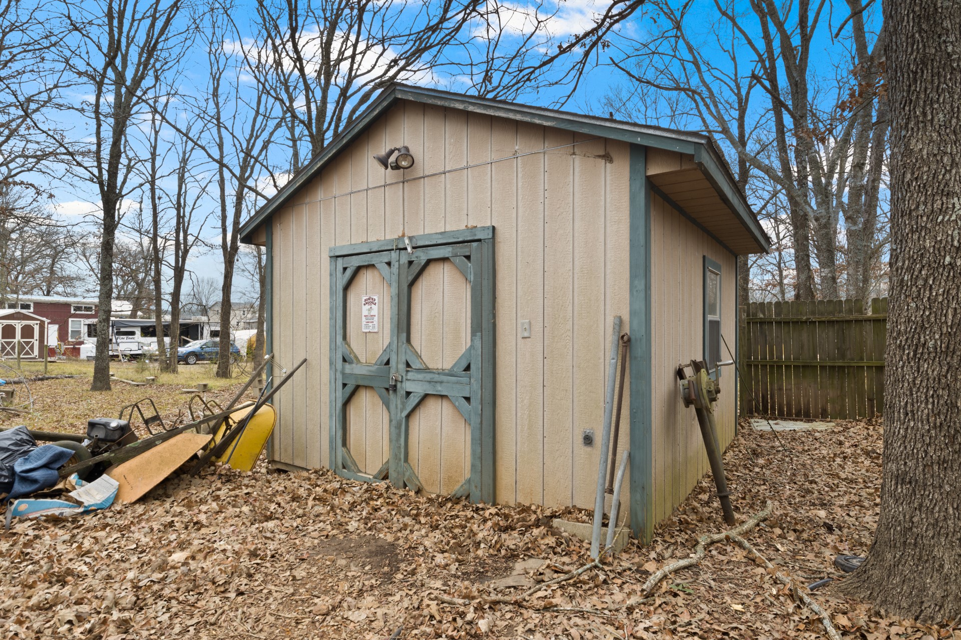 418 Broken Bow