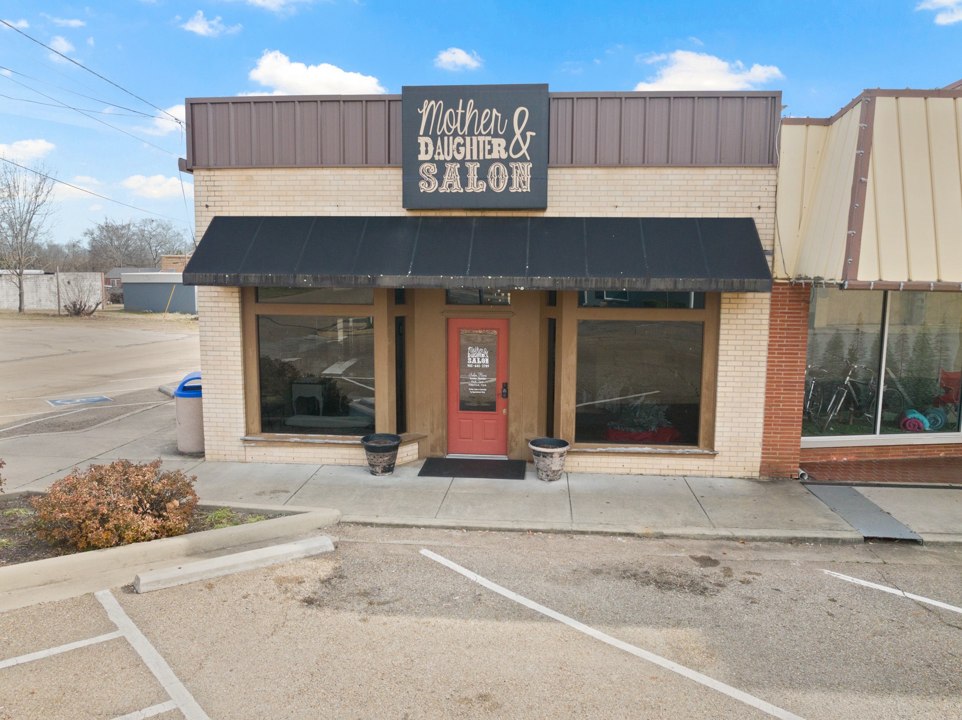 112 N Lamar Street