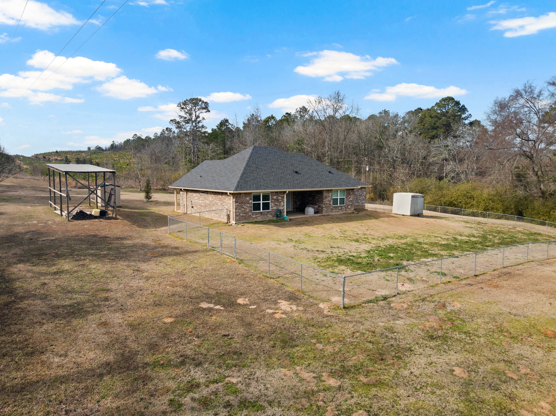 691 COUNTY ROAD 1464