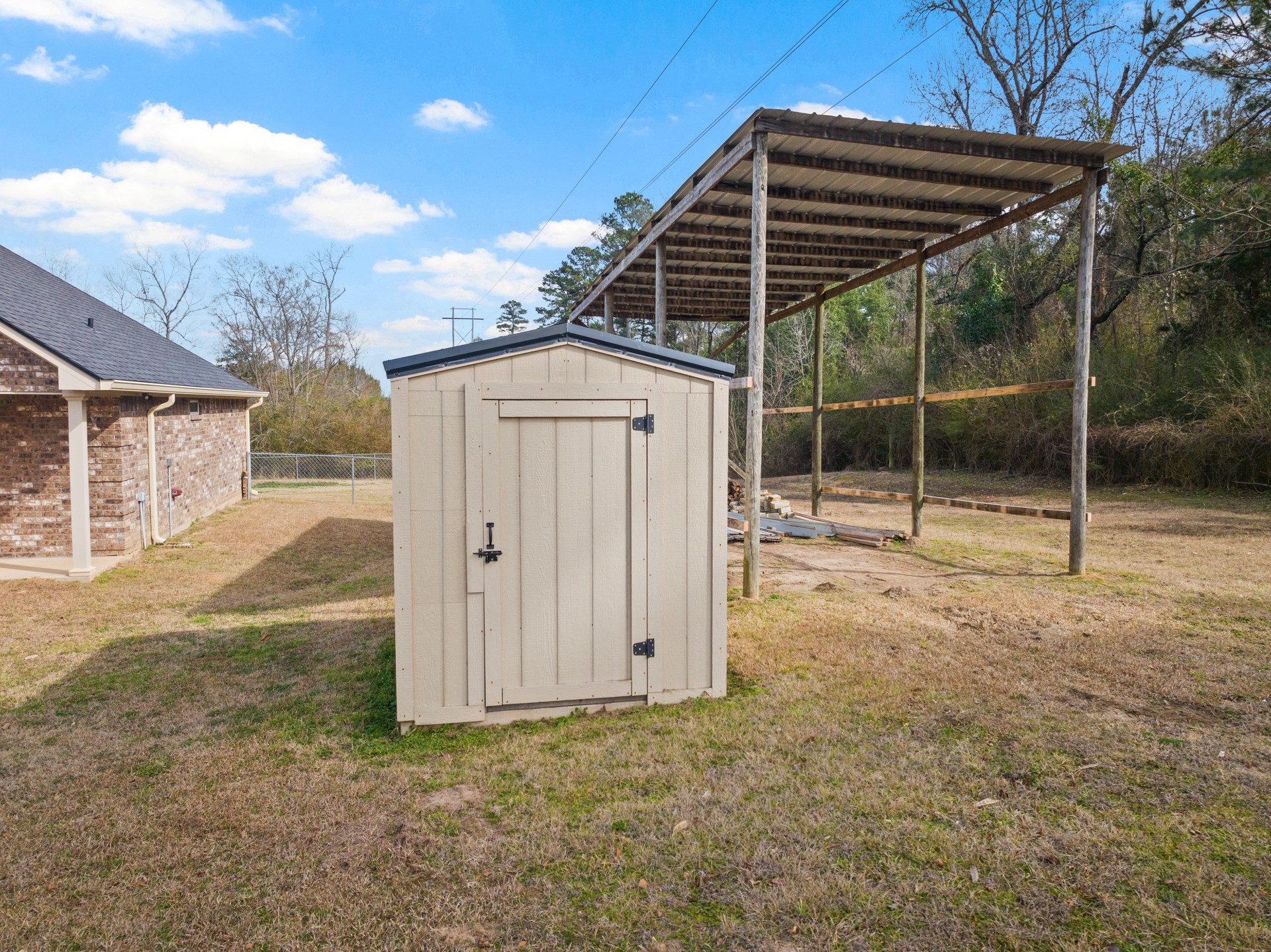 691 COUNTY ROAD 1464