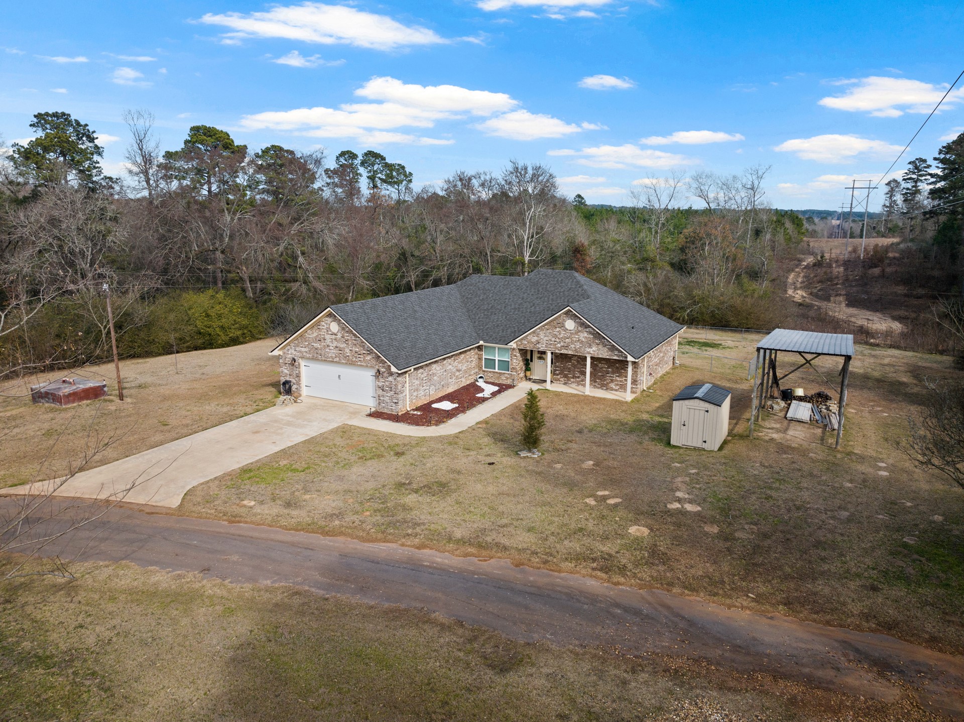 691 COUNTY ROAD 1464