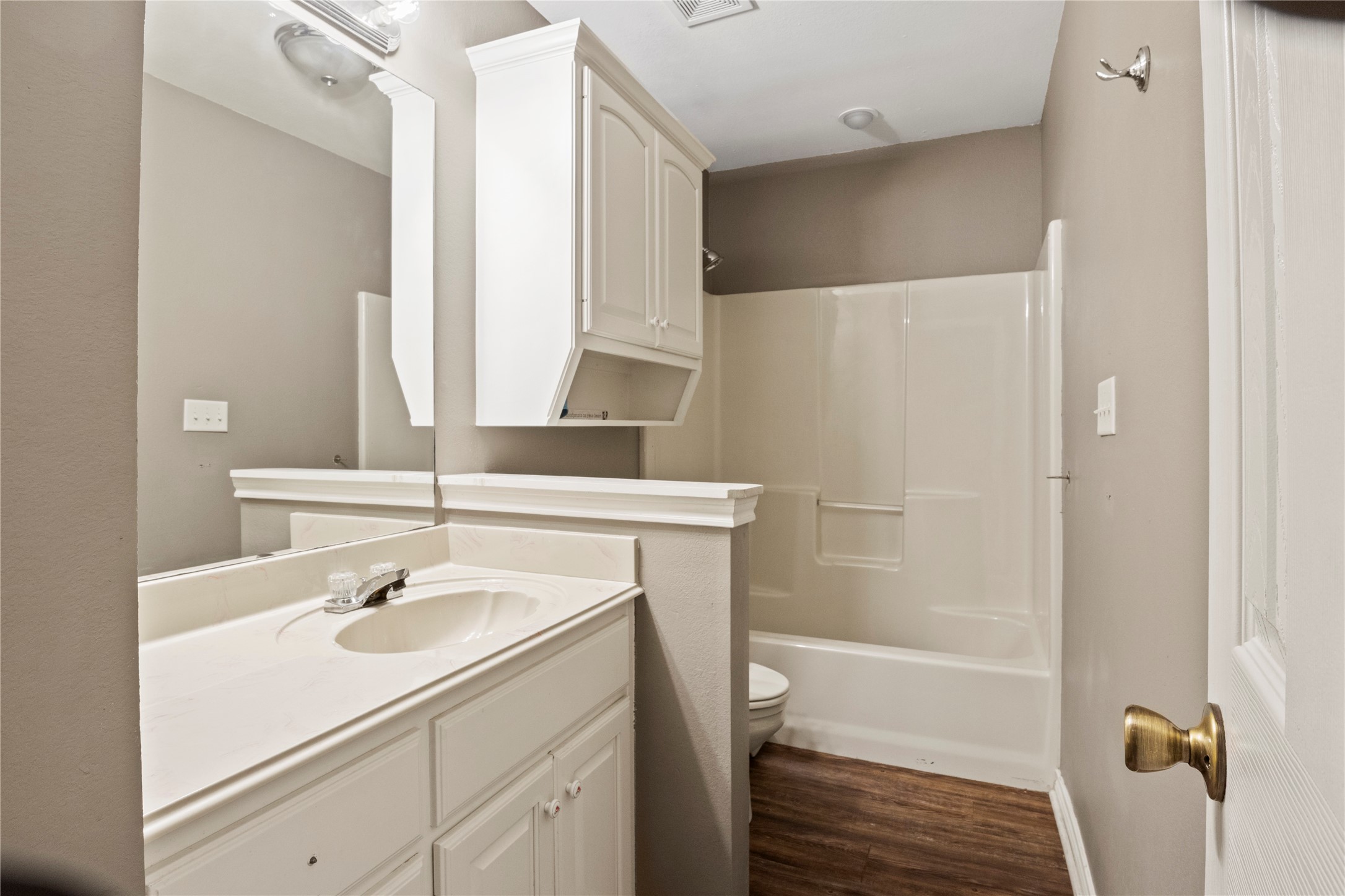 290 County Road 2220