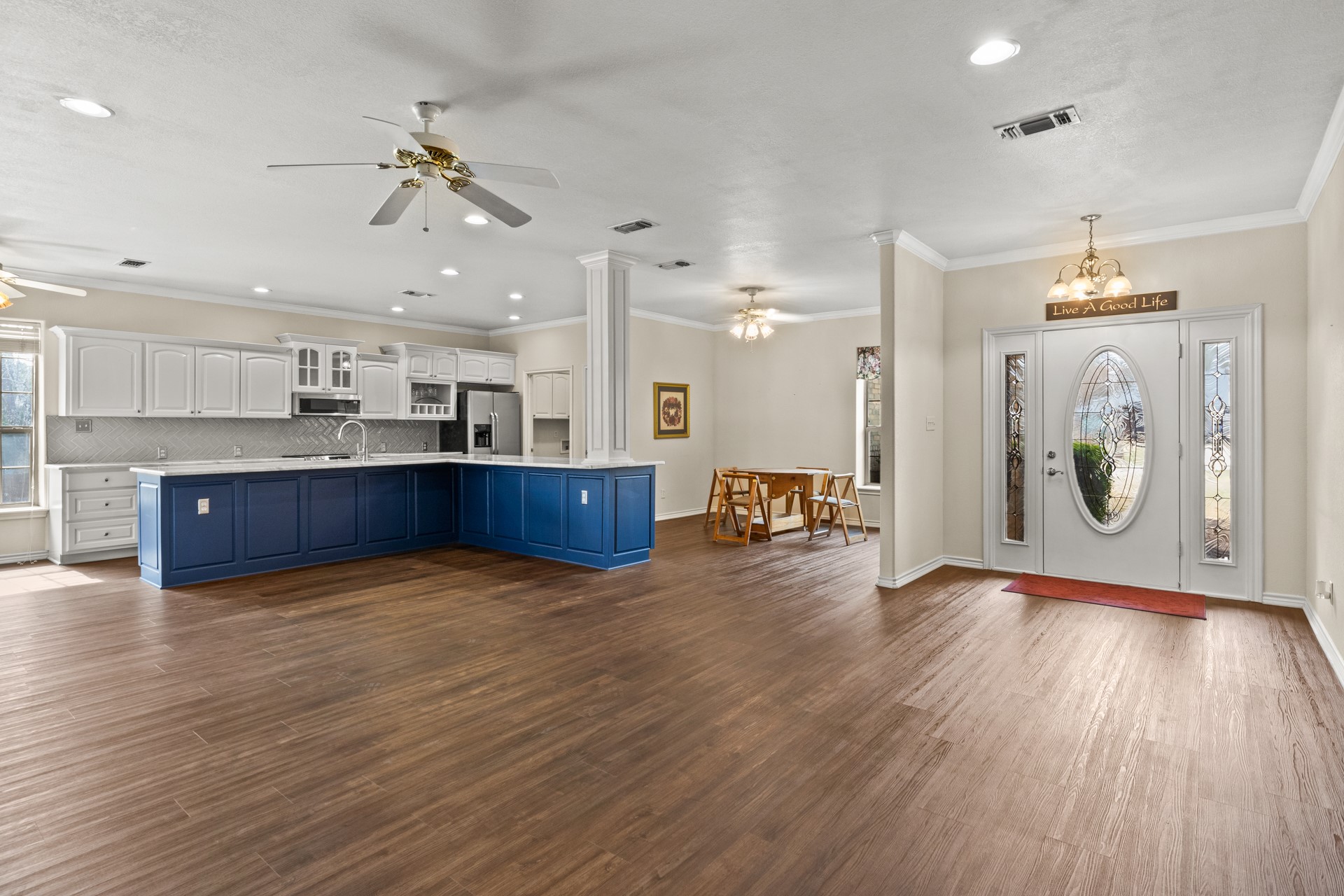 102 Dogwood Circle