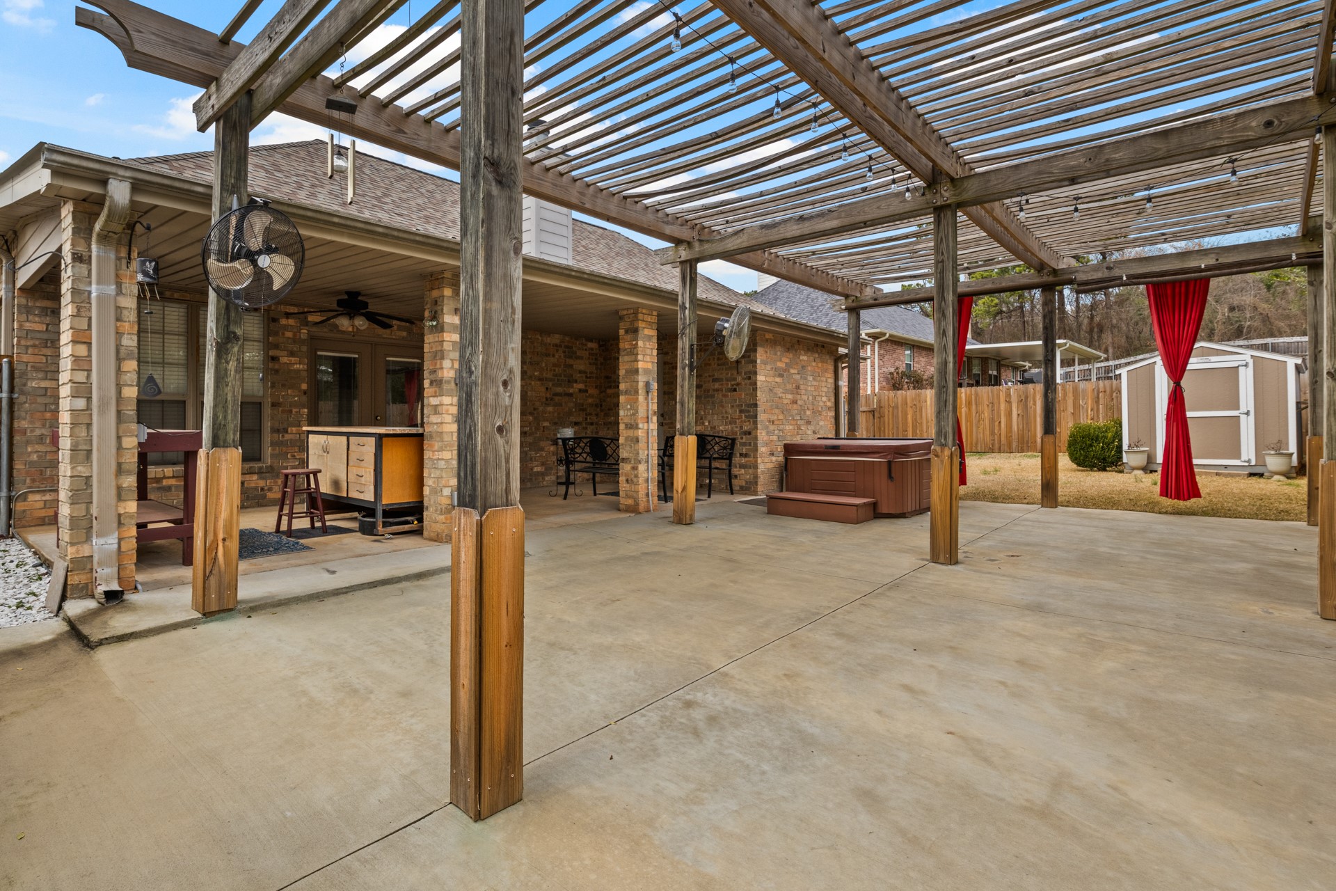 102 Dogwood Circle