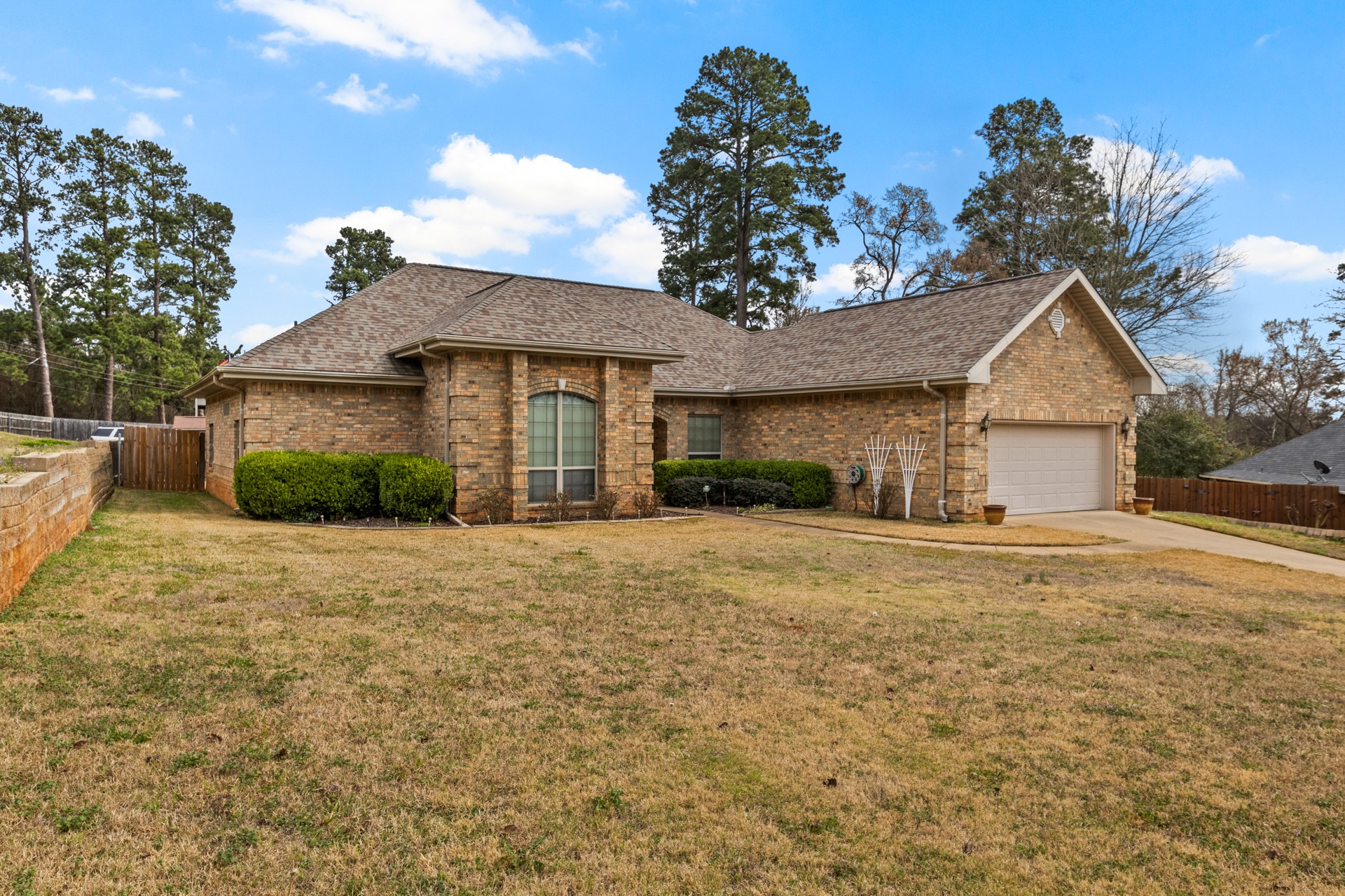 102 Dogwood Circle