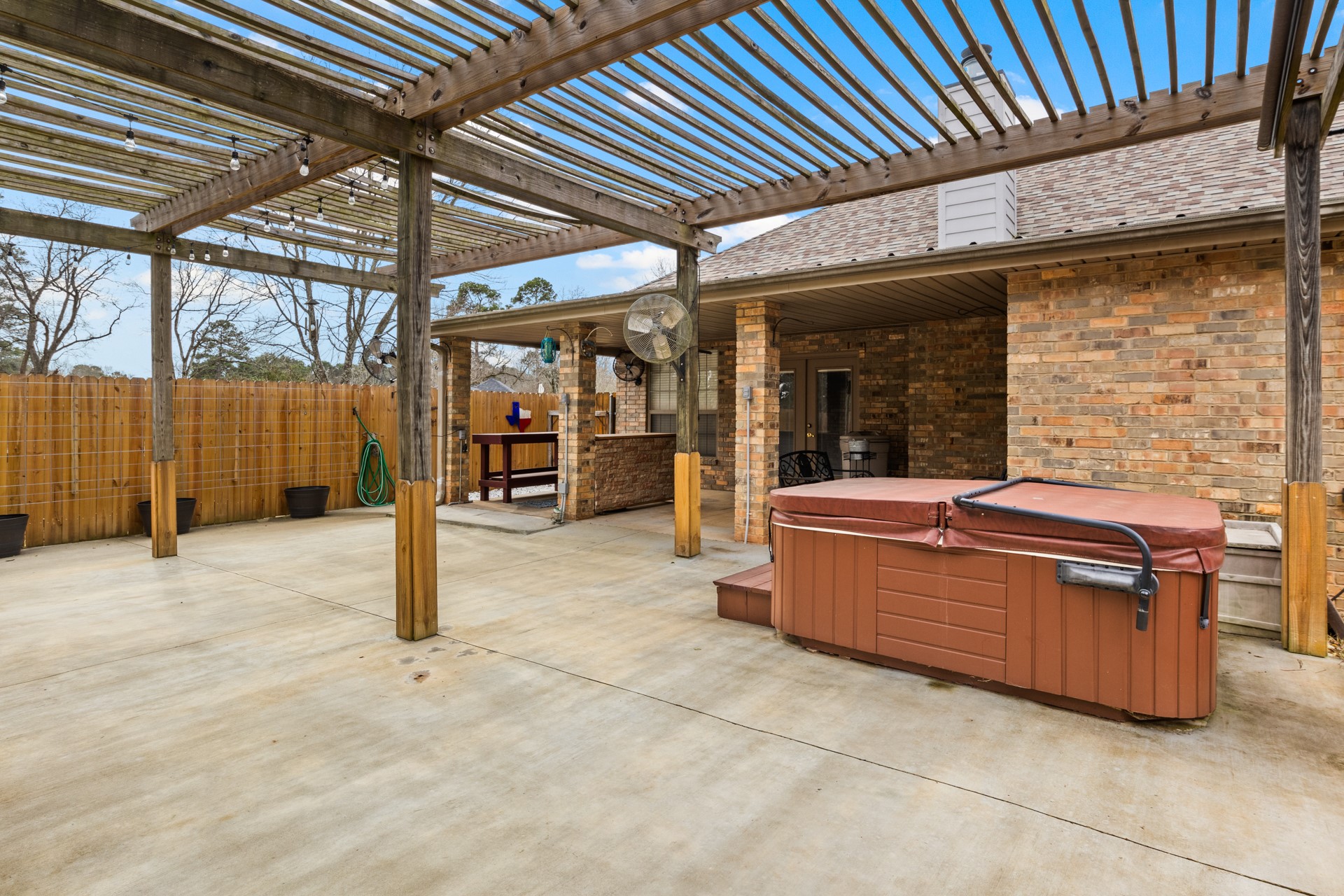 102 Dogwood Circle