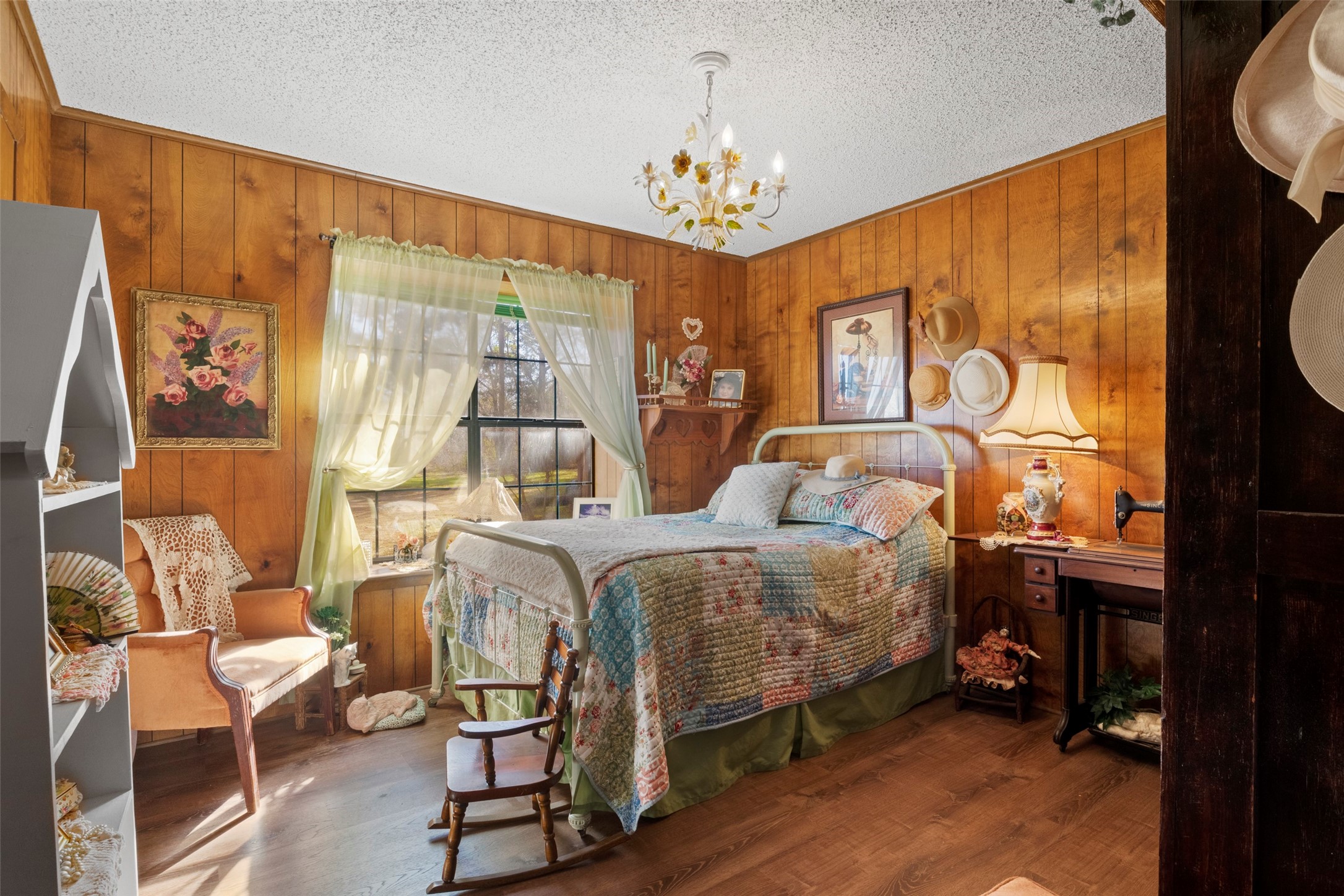 12869 US Highway 259 N