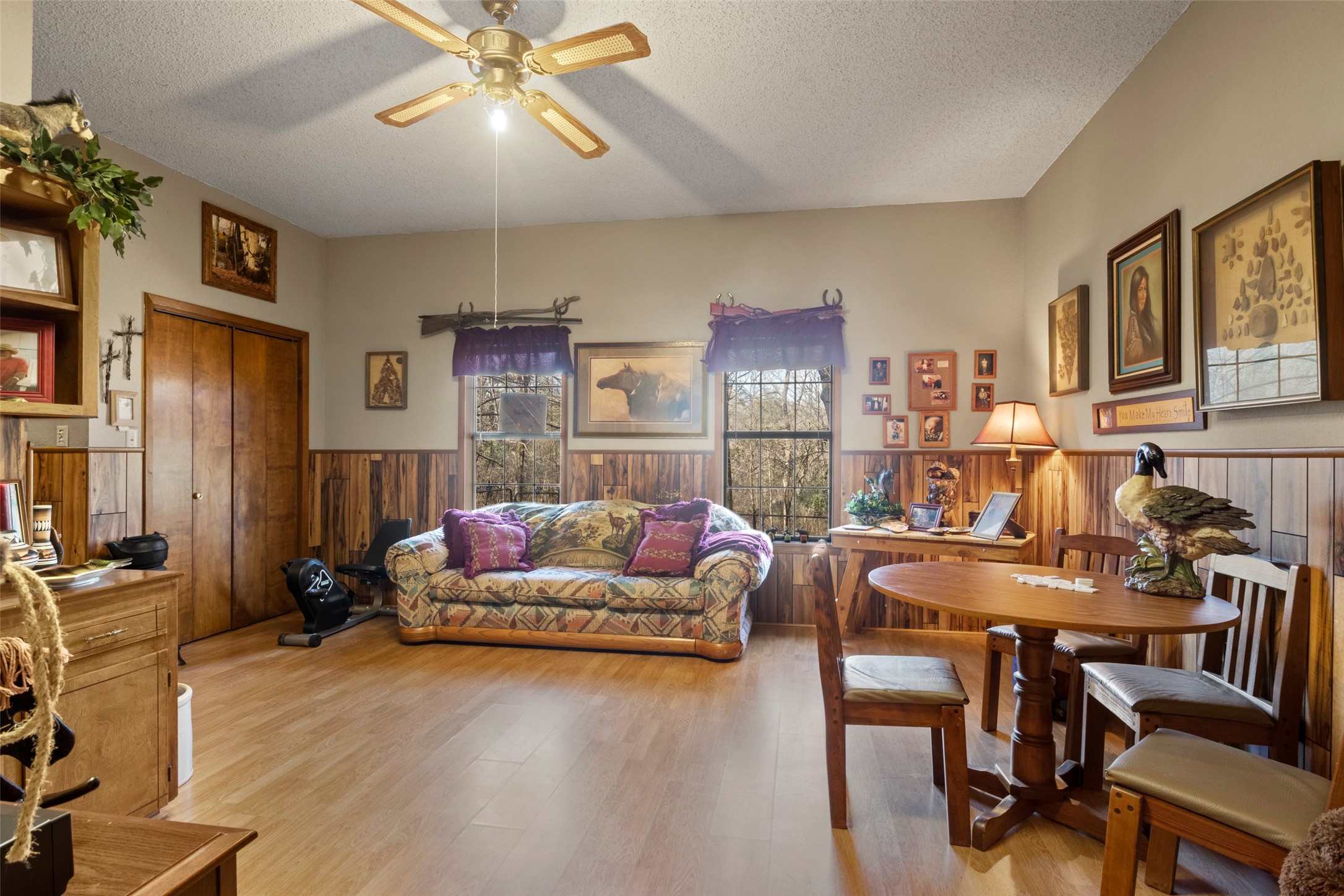 12869 US Highway 259 N