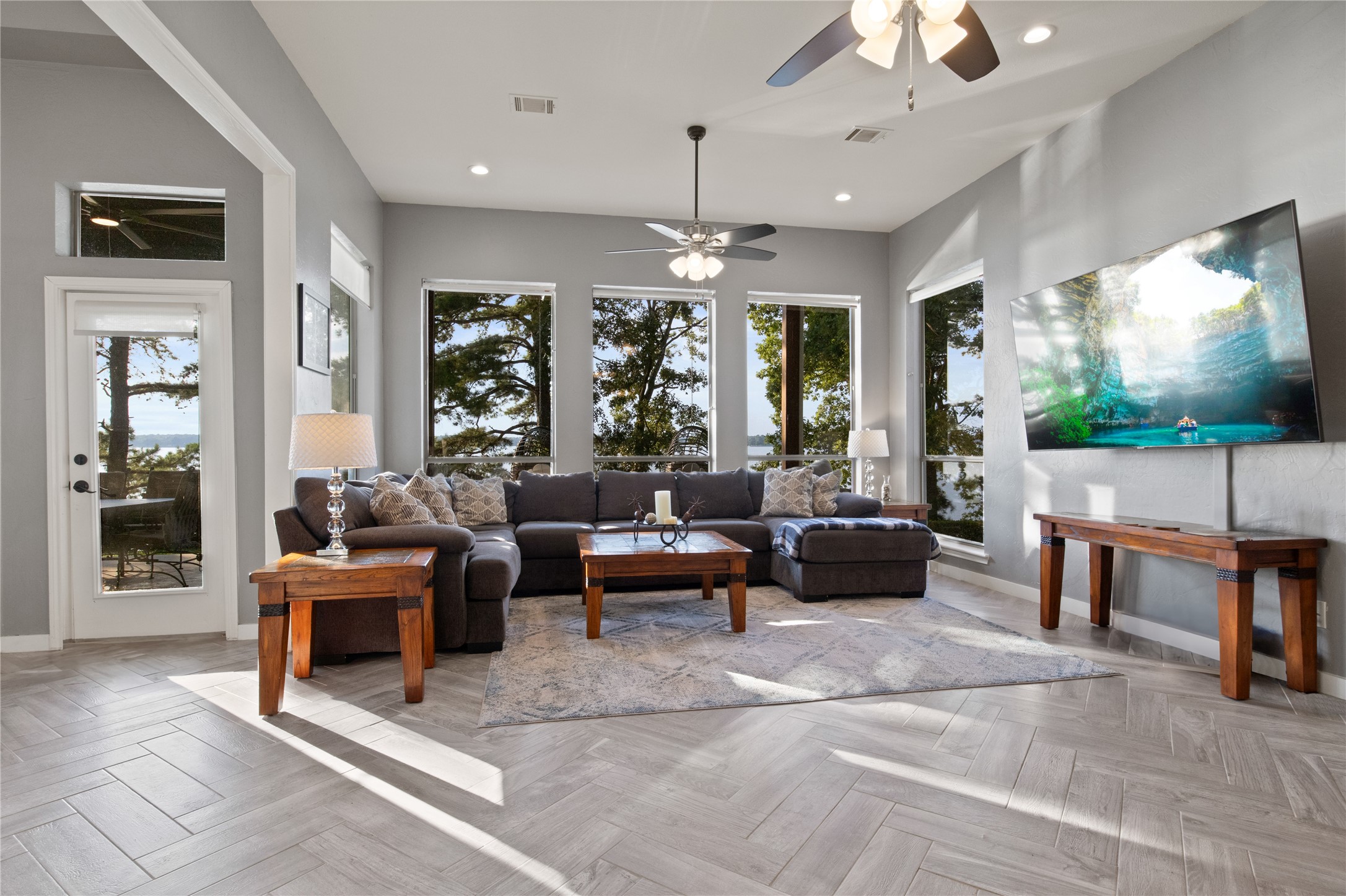 385 County Road 2610