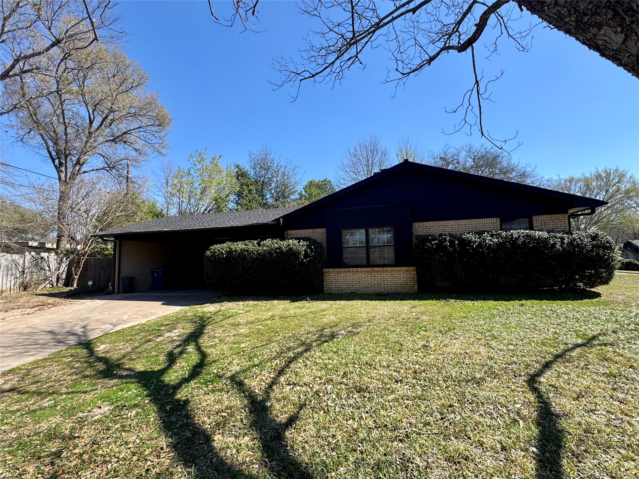 220 Guadalupe Drive