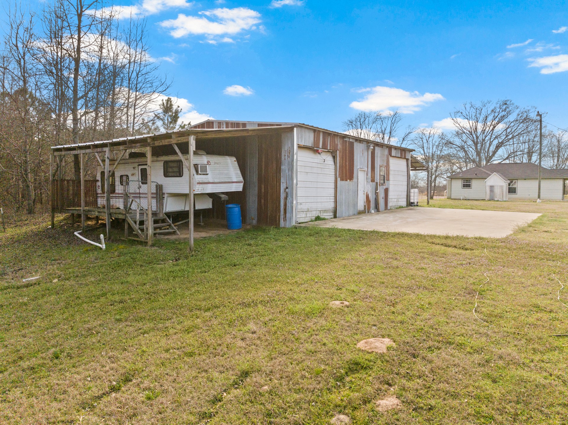 338 N County Road 3010