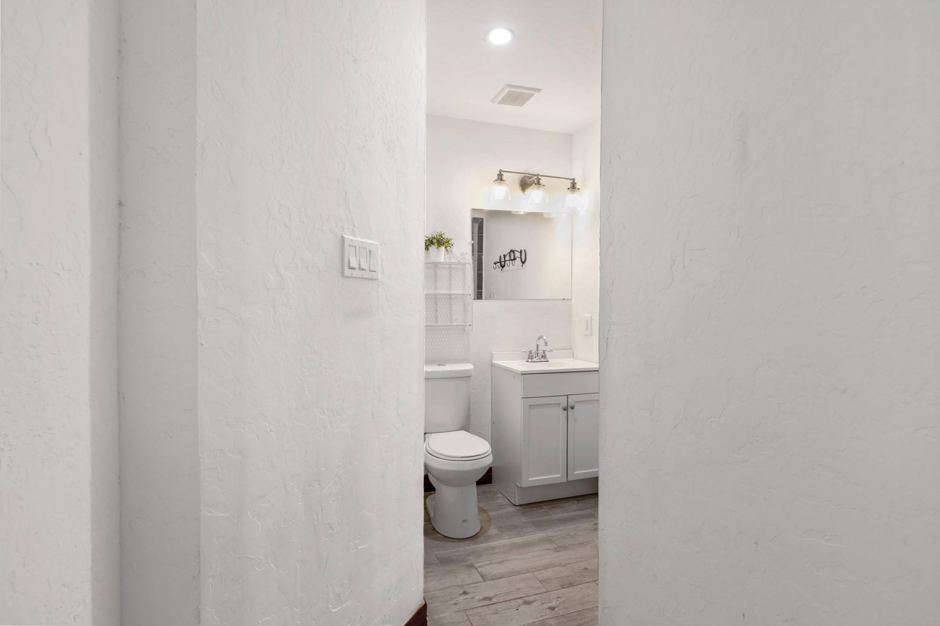 338 N County Road 3010