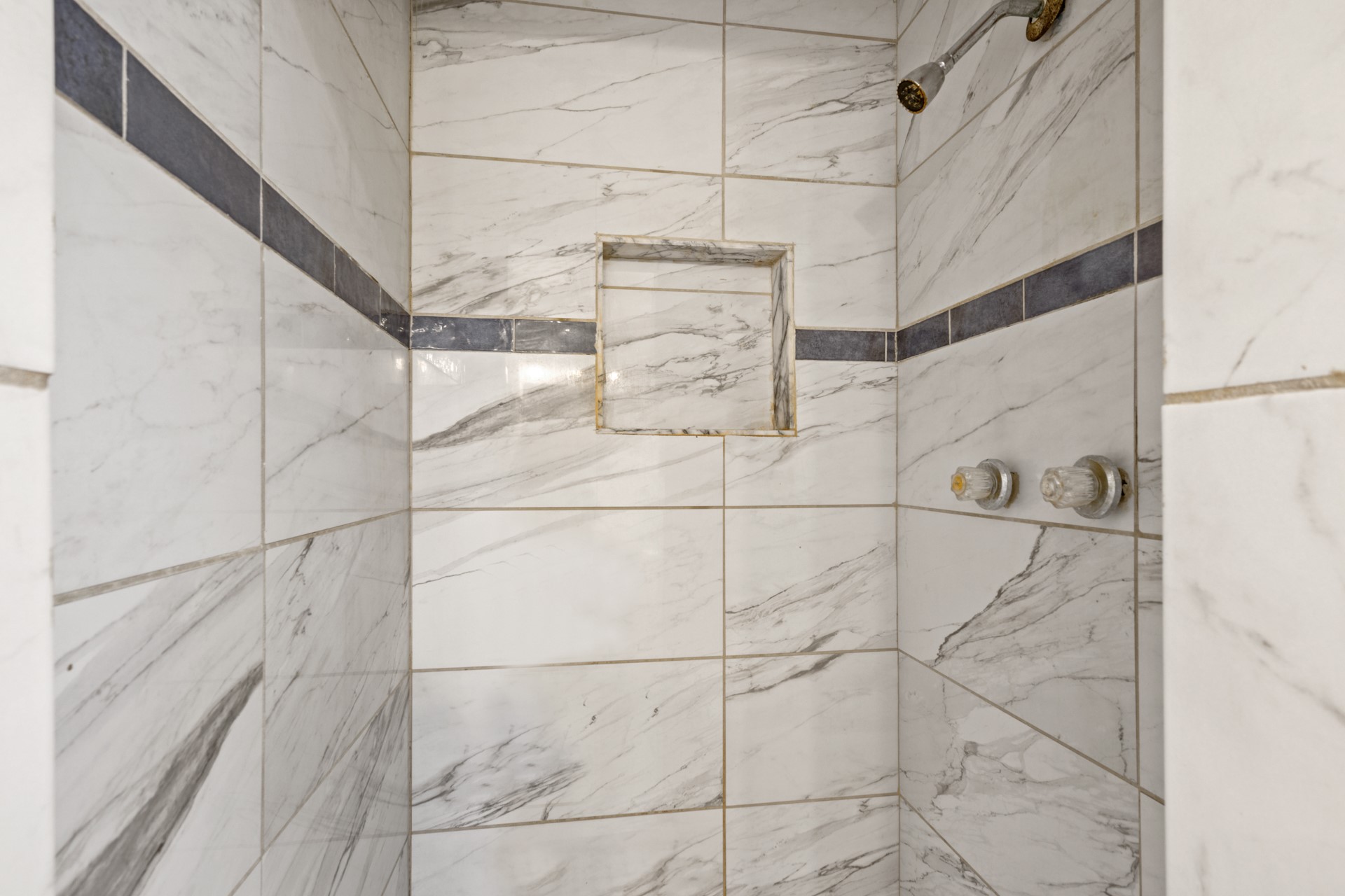 338 N County Road 3010