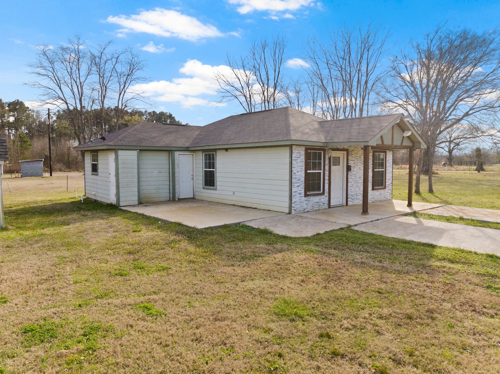 338 N County Road 3010