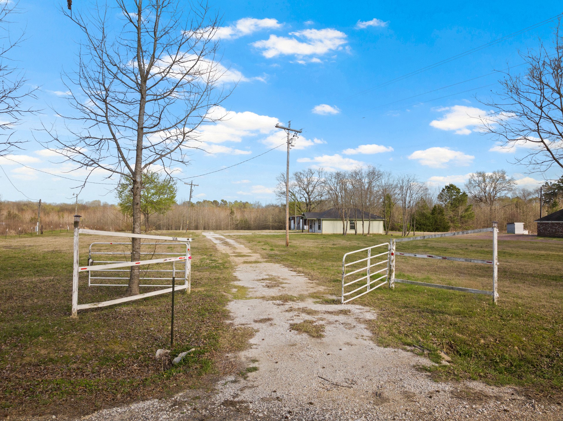338 N County Road 3010