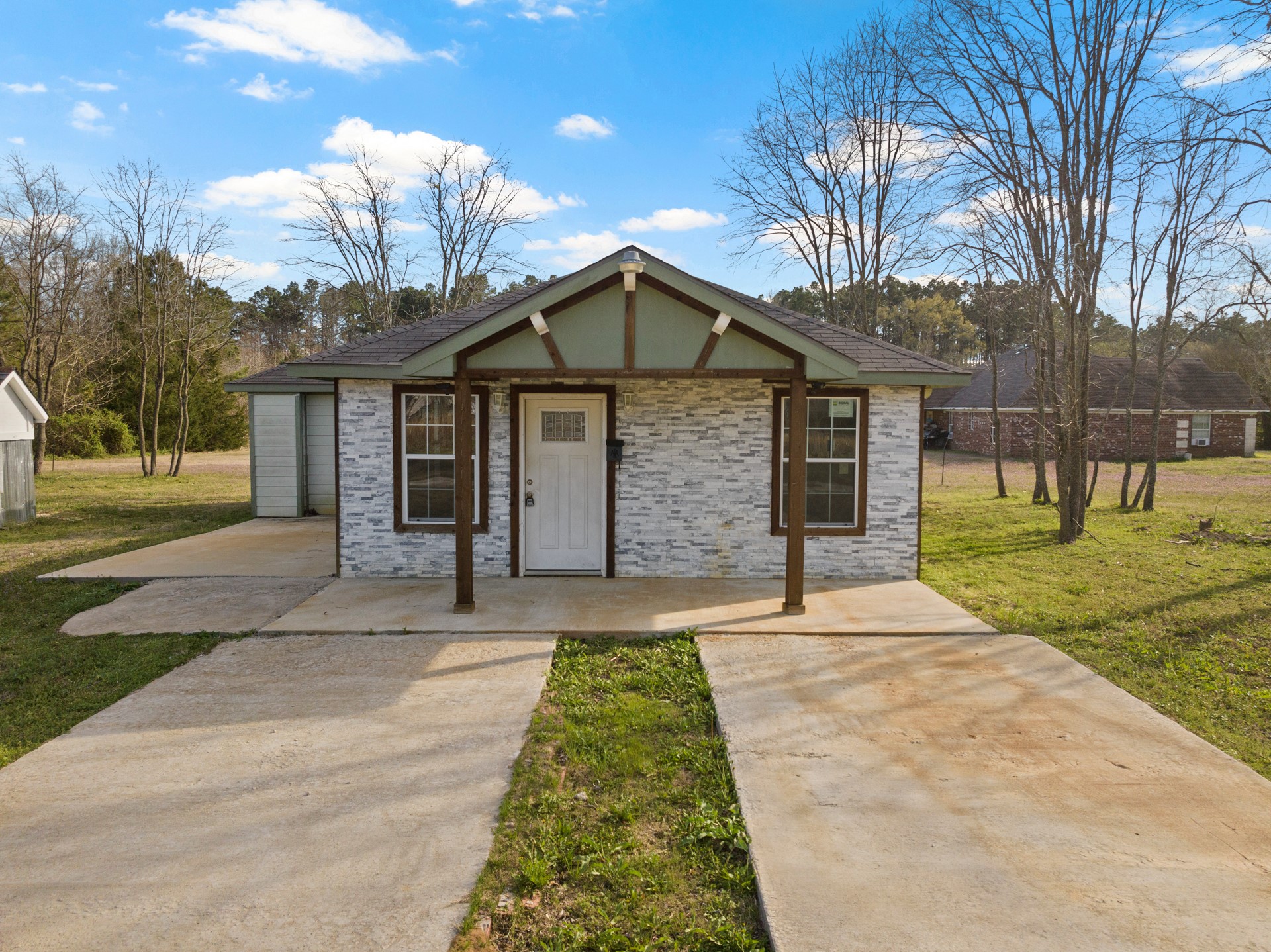 338 N County Road 3010