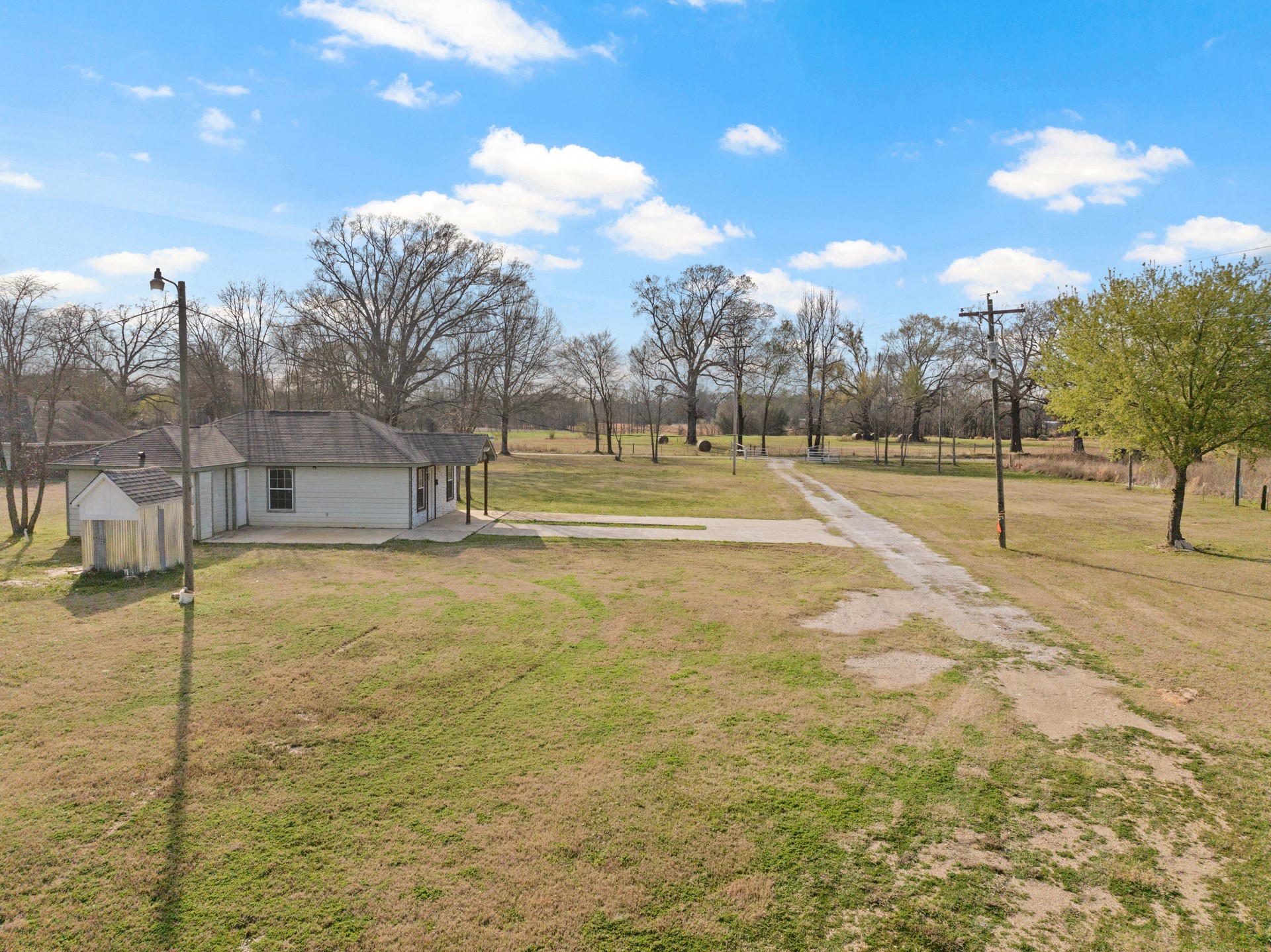 338 N County Road 3010