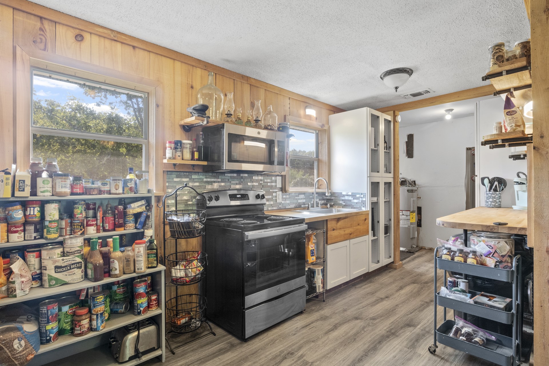 9280 NE County Road 2100