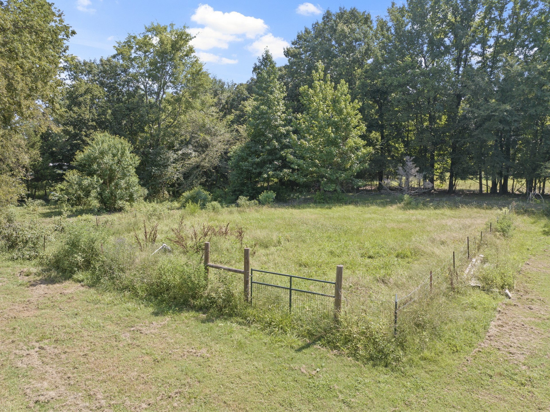 9280 NE County Road 2100