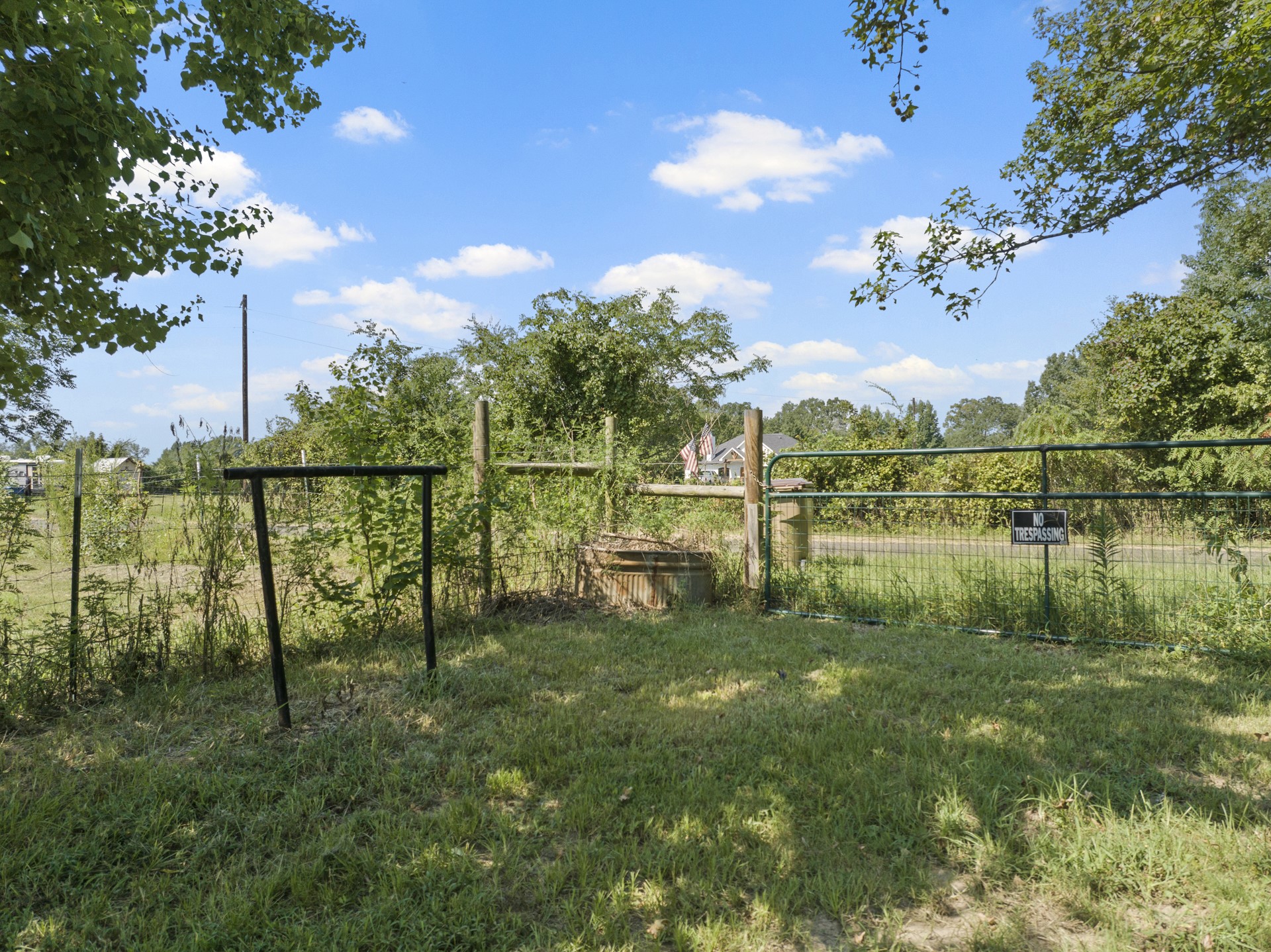 9280 NE County Road 2100